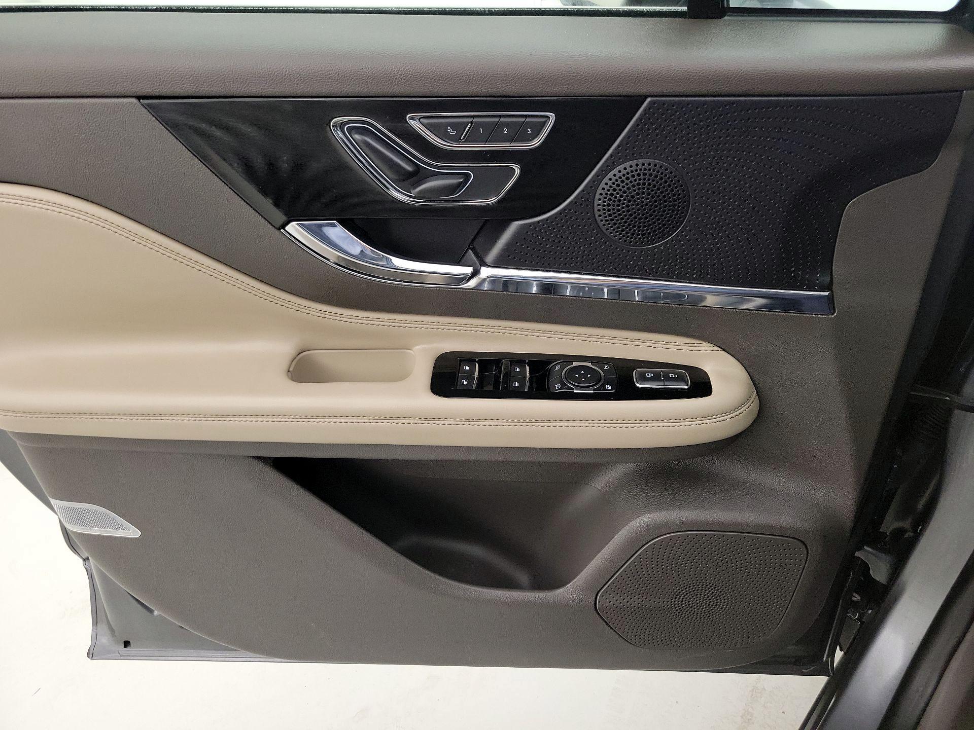 Thumbnail: 2024 Lincoln Corsair - 12