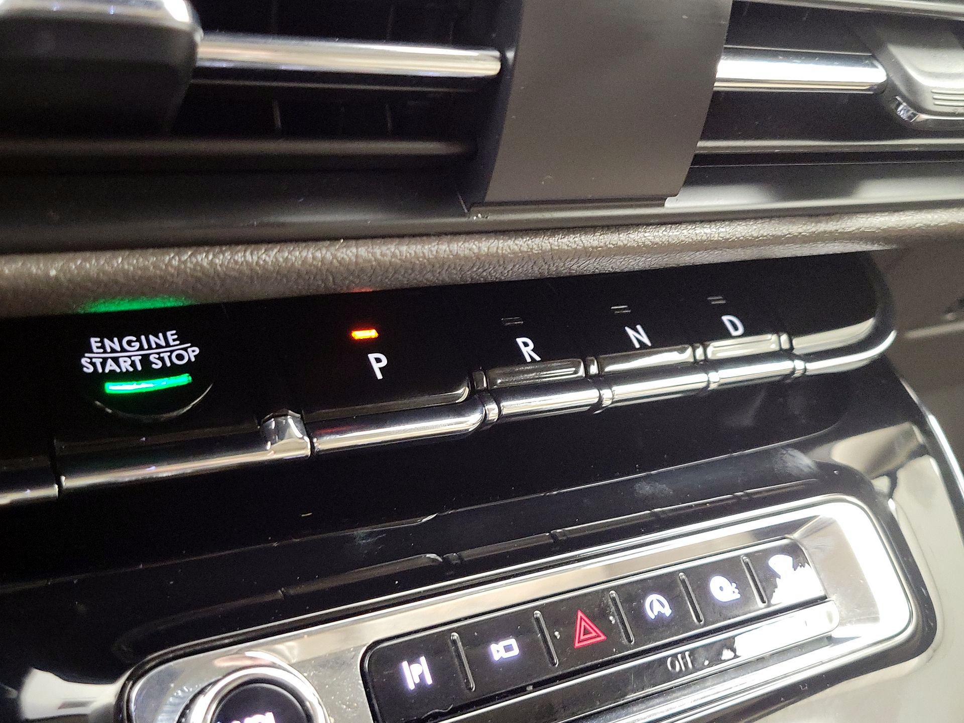 Thumbnail: 2024 Lincoln Corsair - 18