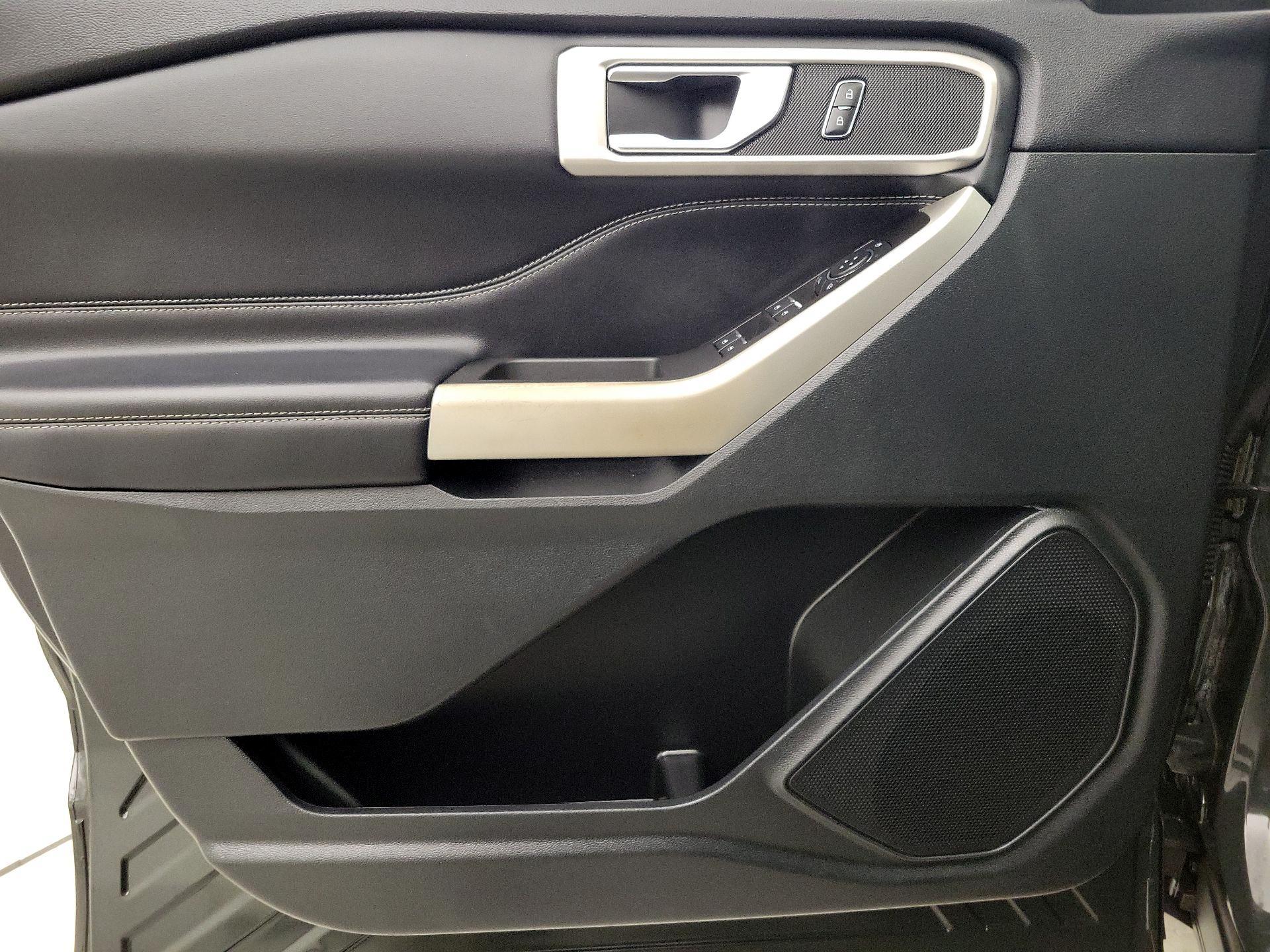 Thumbnail: 2022 Ford Explorer - 12