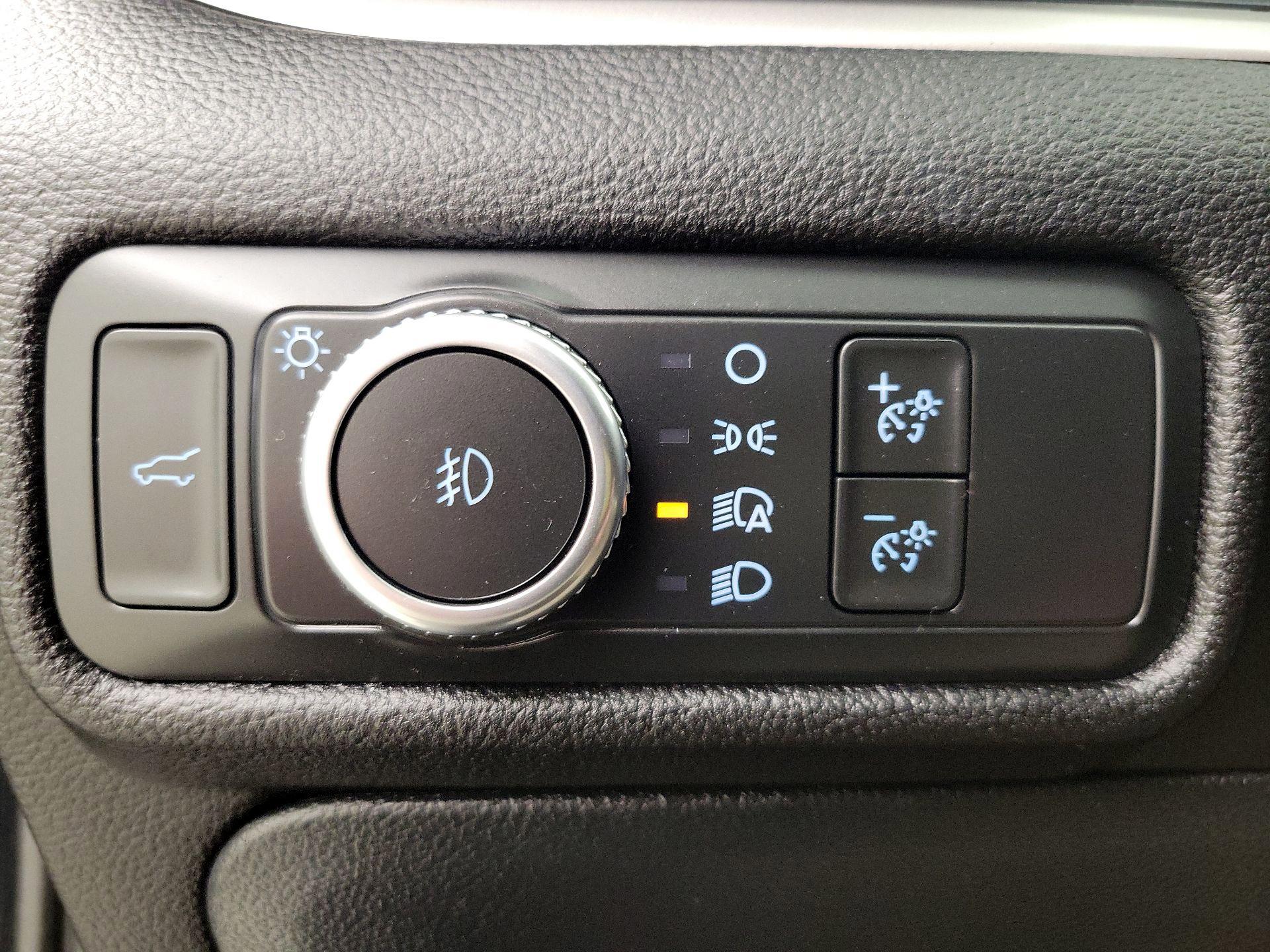 Thumbnail: 2022 Ford Explorer - 13