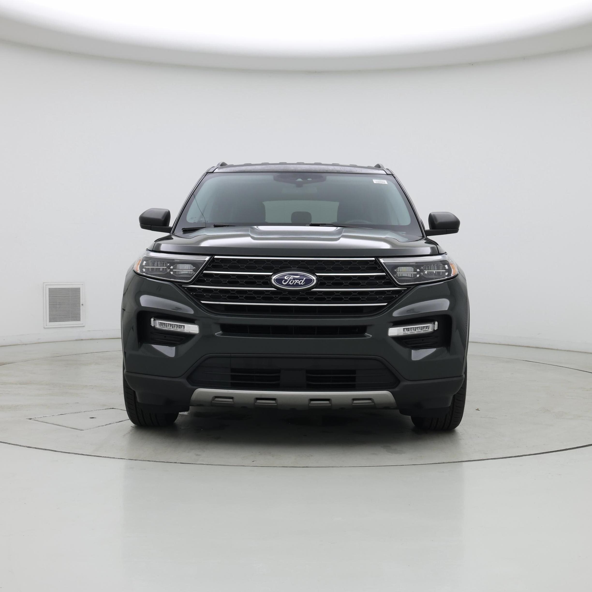 Thumbnail: 2022 Ford Explorer - 5