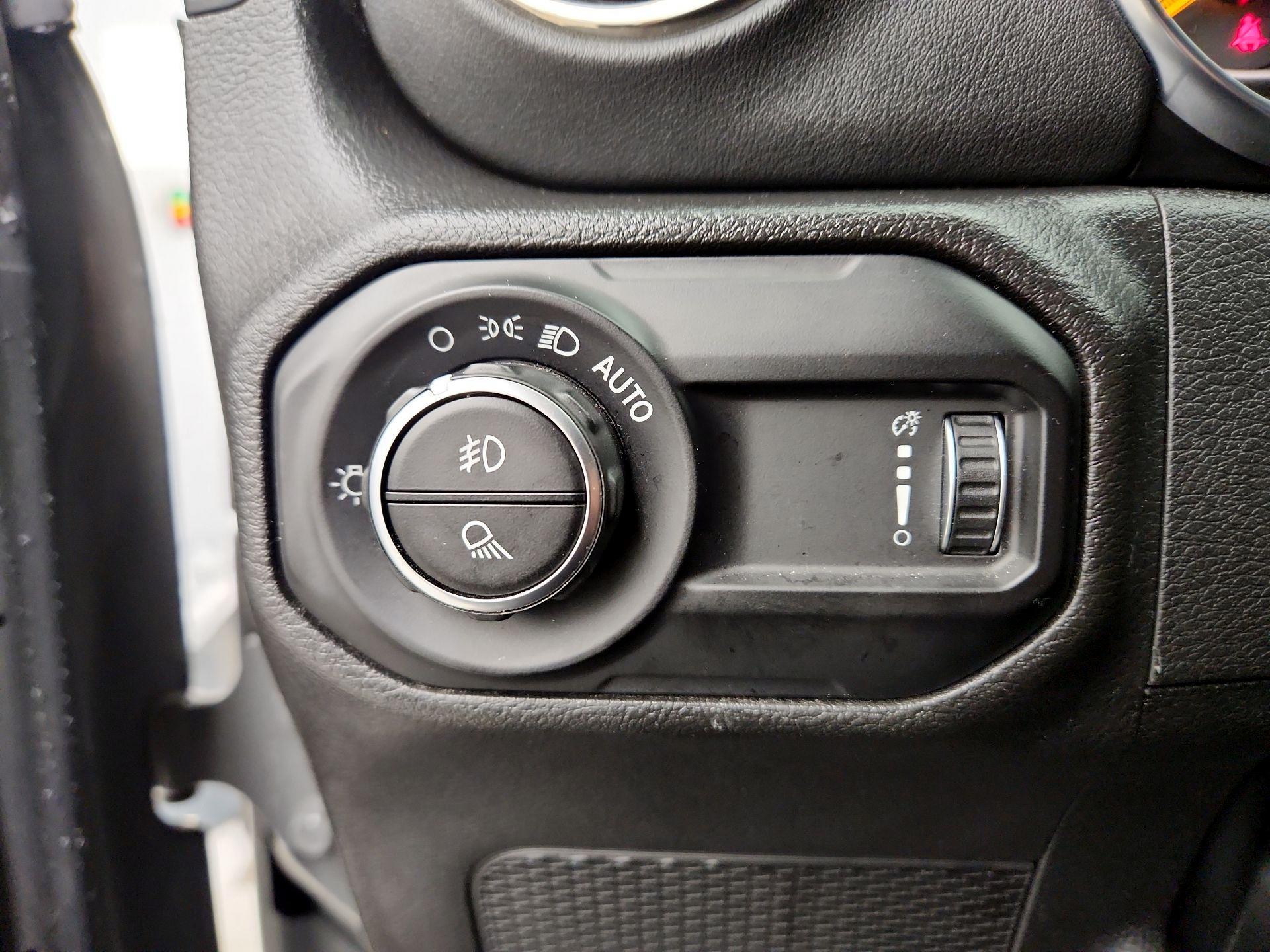 Thumbnail: 2023 Jeep Gladiator - 13