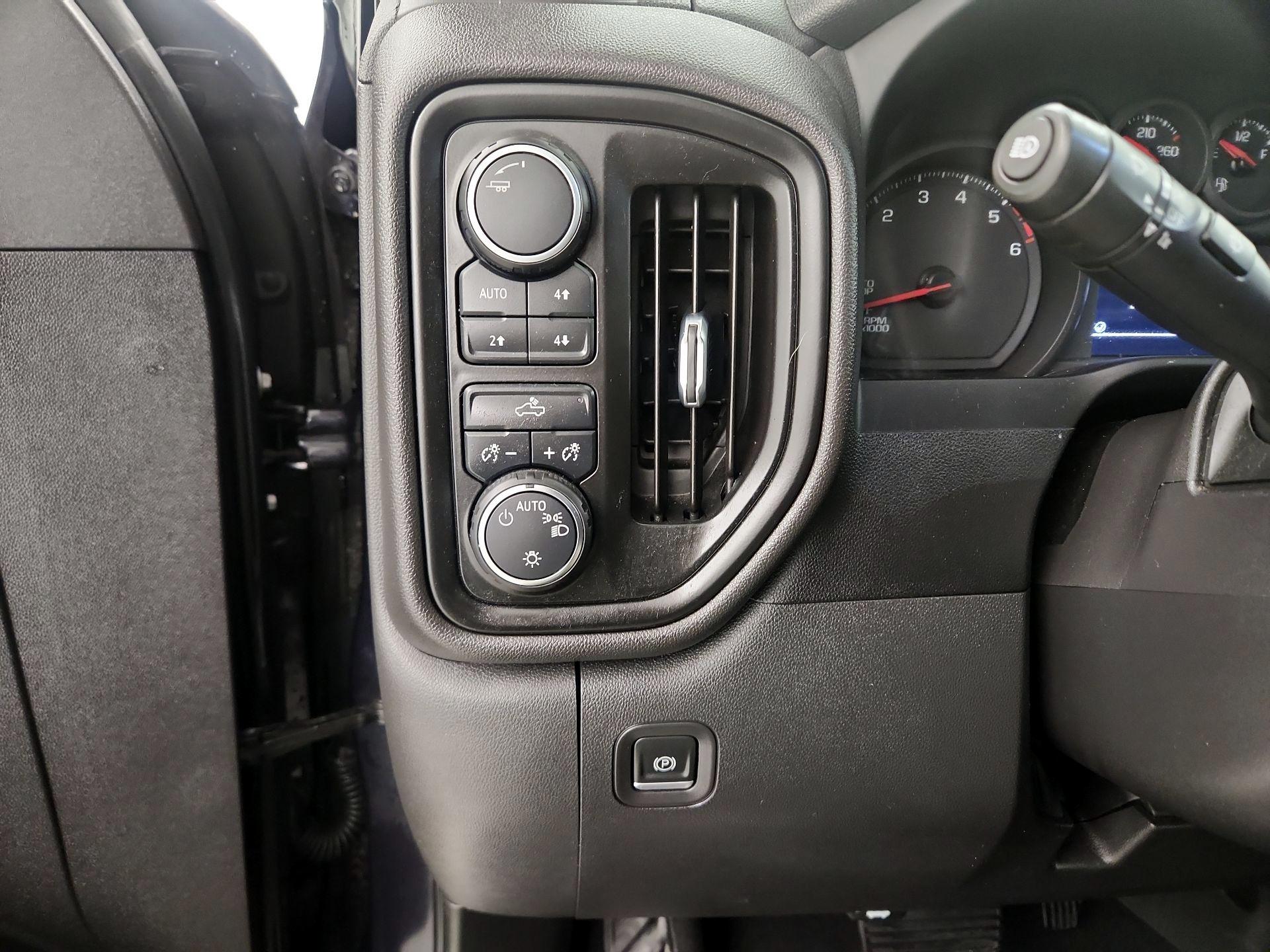 Thumbnail: 2022 Chevrolet Silverado 1500 - 13