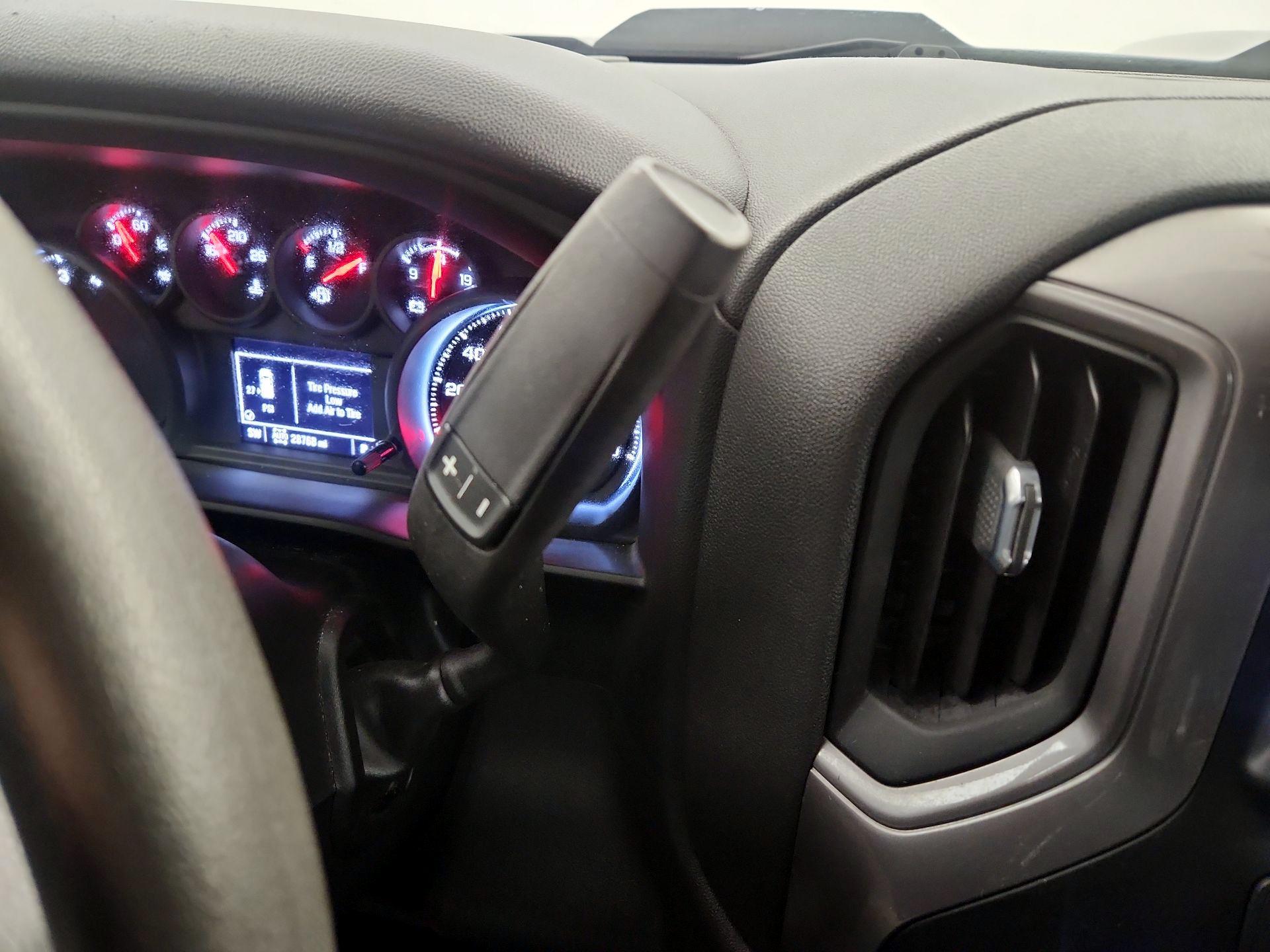 Thumbnail: 2022 Chevrolet Silverado 1500 - 17