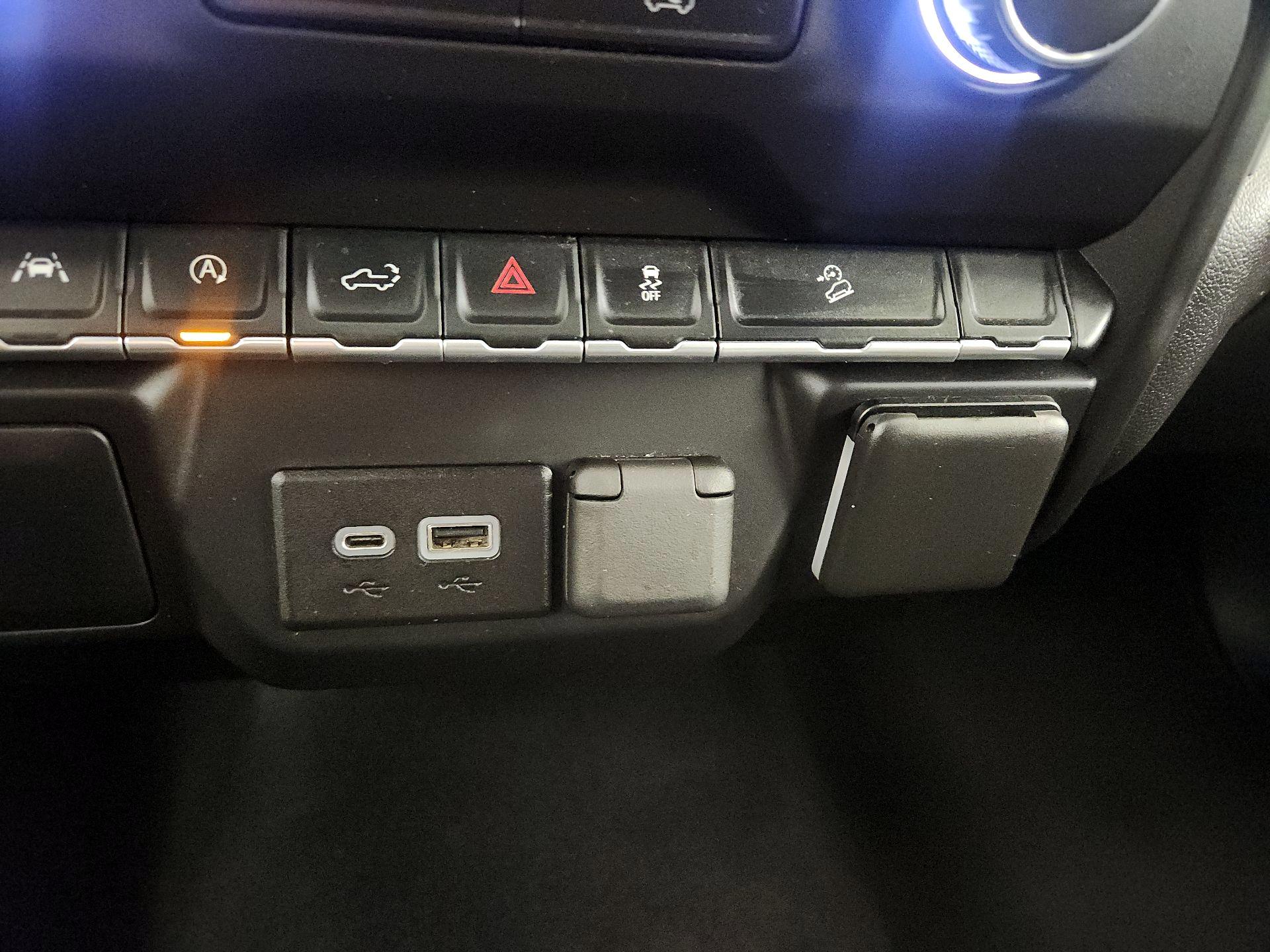 Thumbnail: 2022 Chevrolet Silverado 1500 - 18