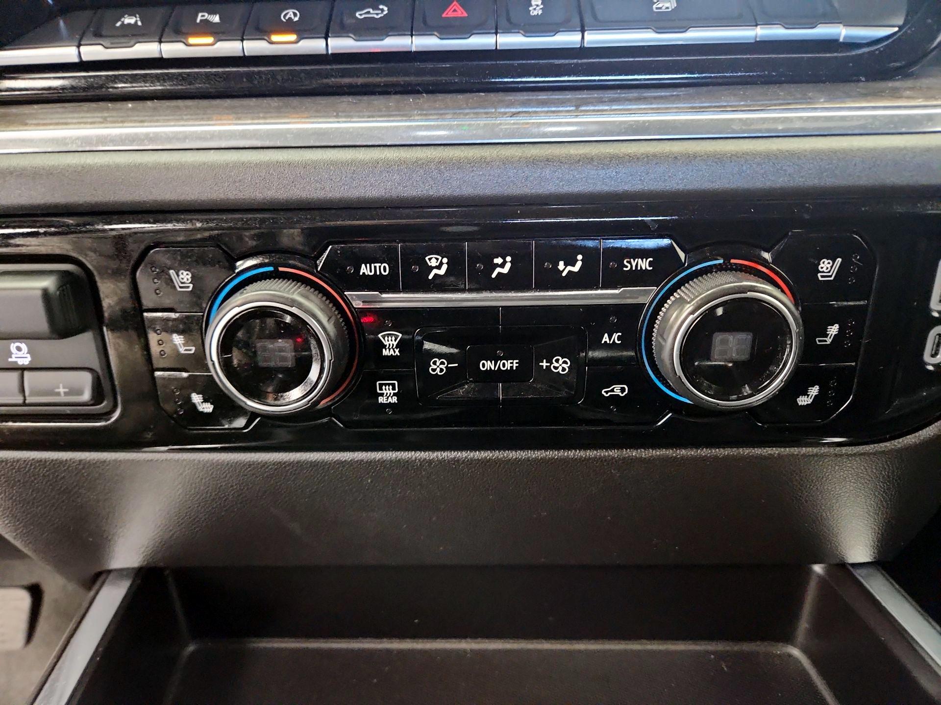 Thumbnail: 2024 Chevrolet Silverado 1500 - 17