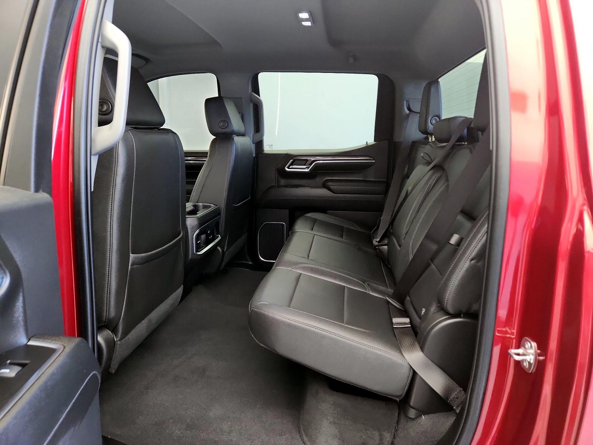 Thumbnail: 2024 Chevrolet Silverado 1500 - 20