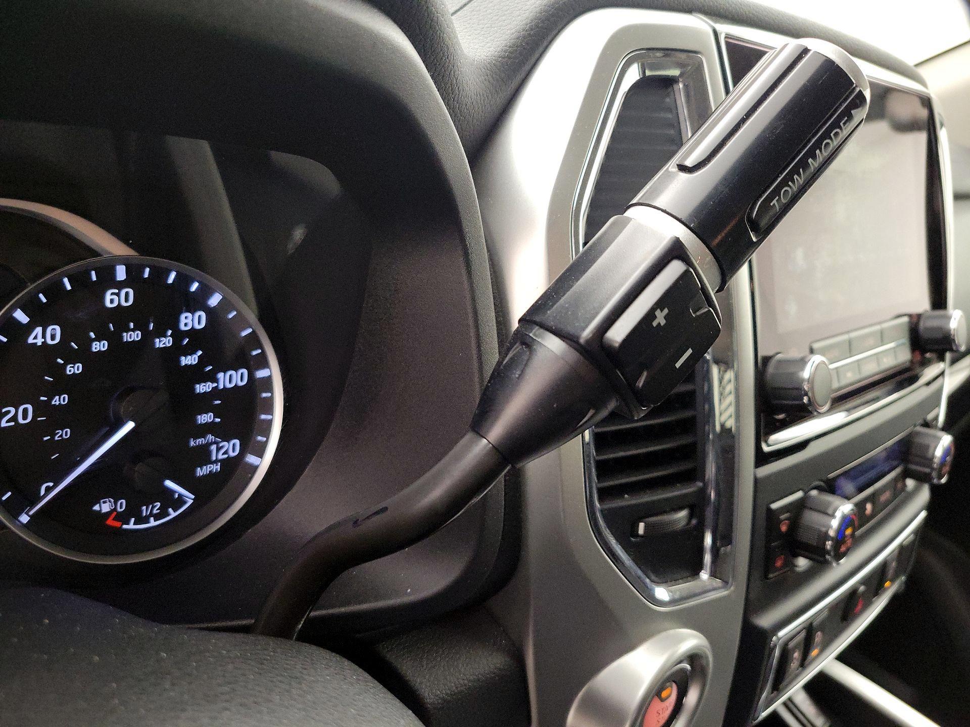 Thumbnail: 2021 Nissan Titan - 18