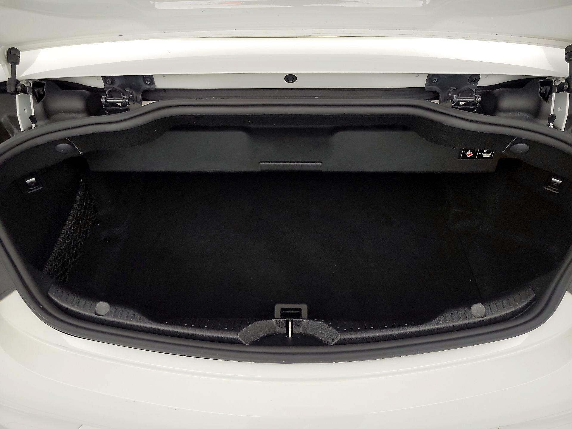 Thumbnail: 2018 Mercedes-Benz C-Class - 20