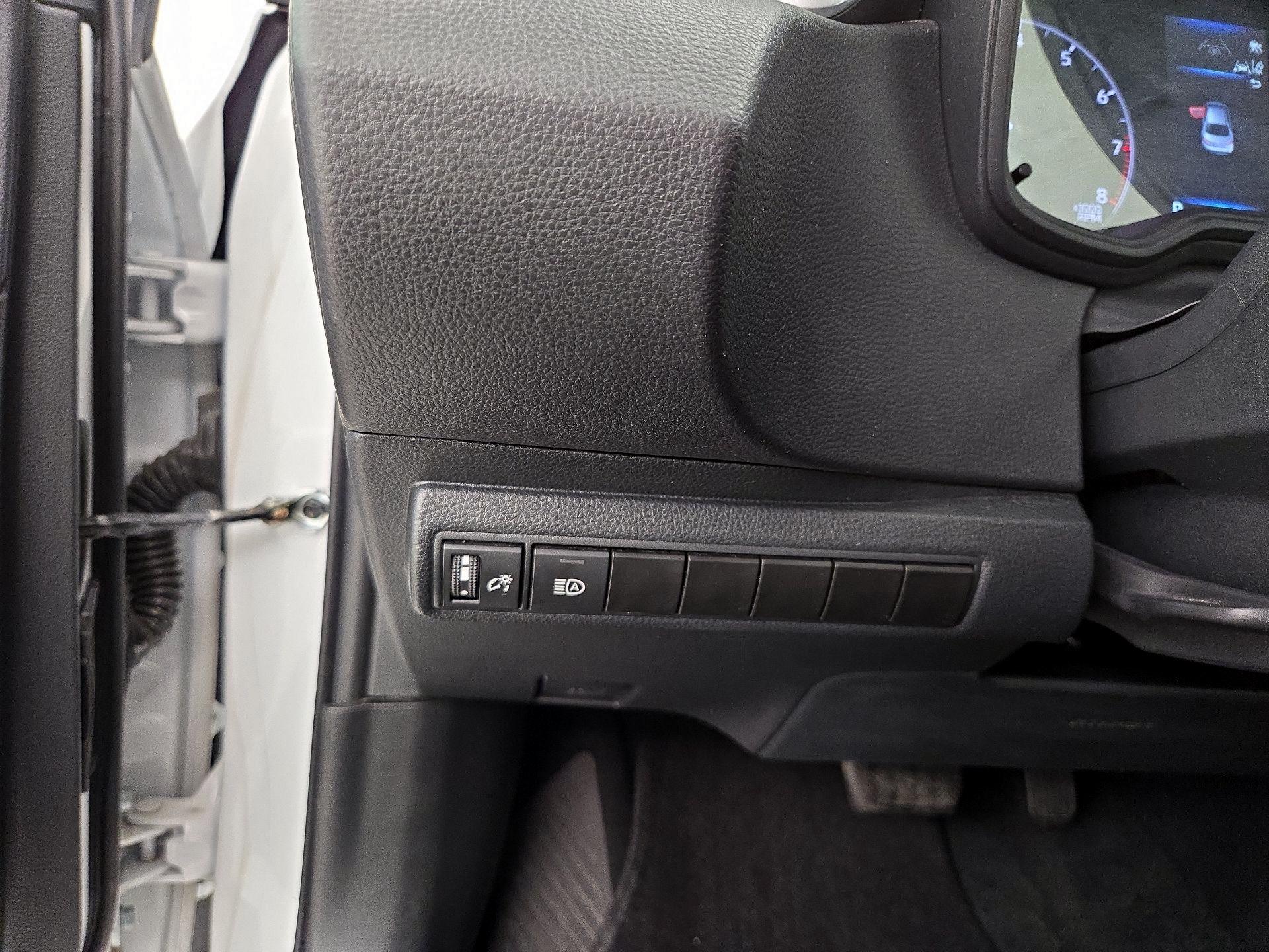 Thumbnail: 2024 Toyota Corolla - 13