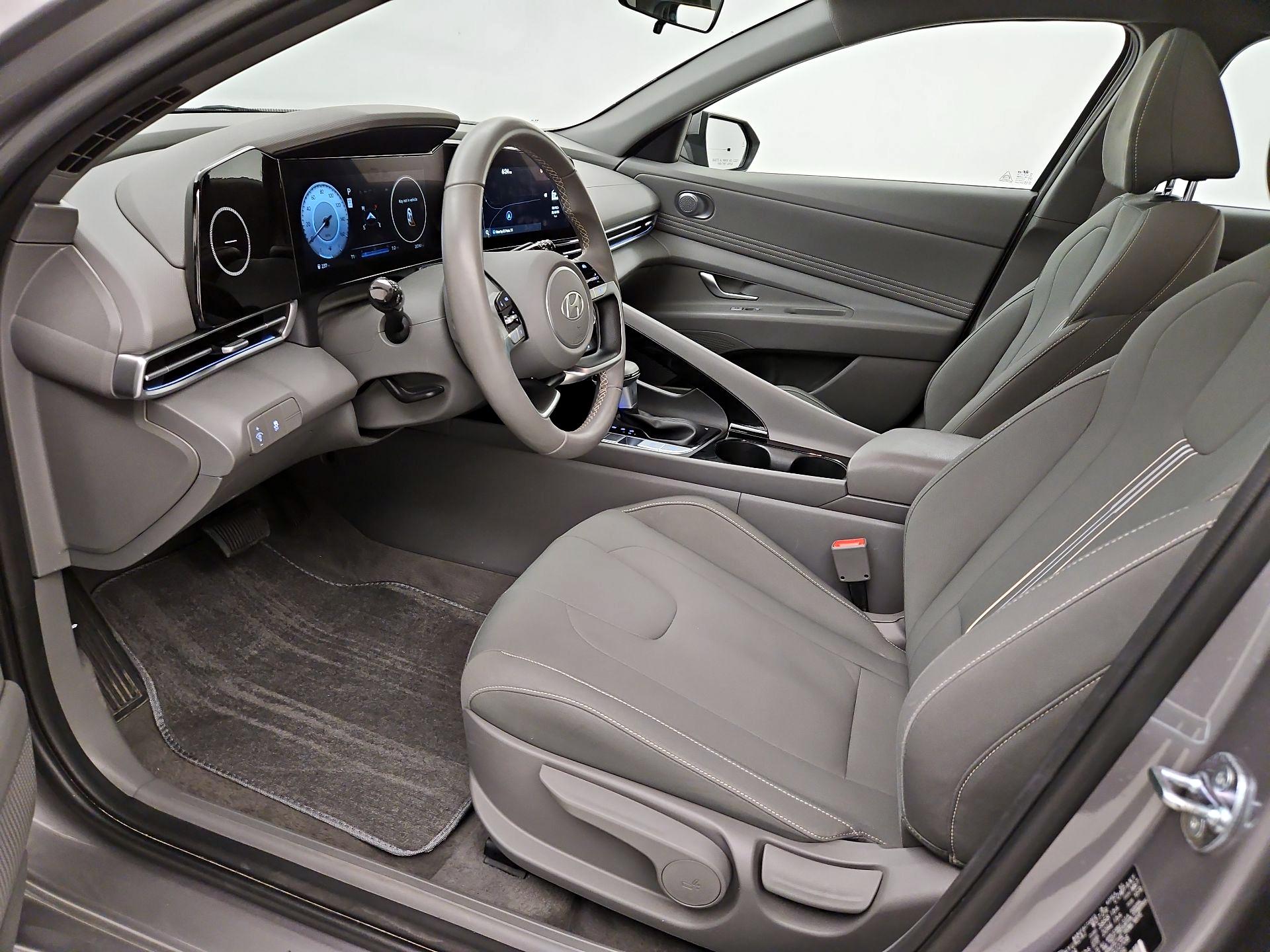 Thumbnail: 2025 Hyundai Elantra - 11