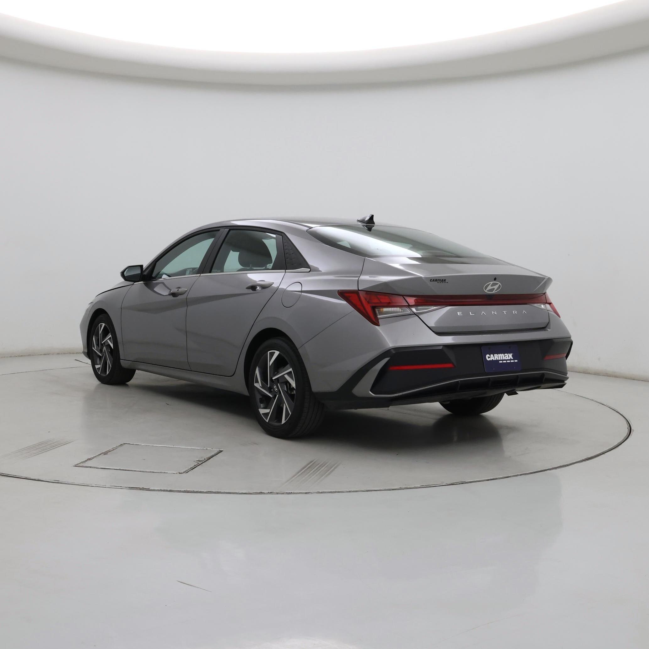 Thumbnail: 2025 Hyundai Elantra - 2