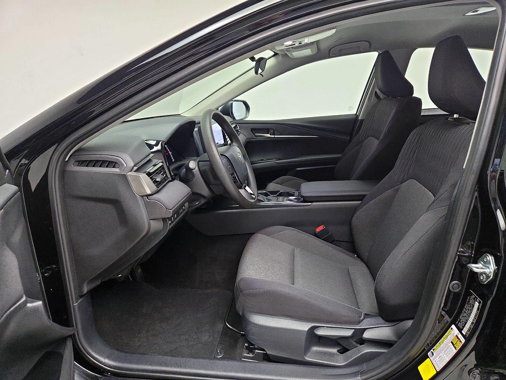 Thumbnail: 2025 Toyota Camry - 11