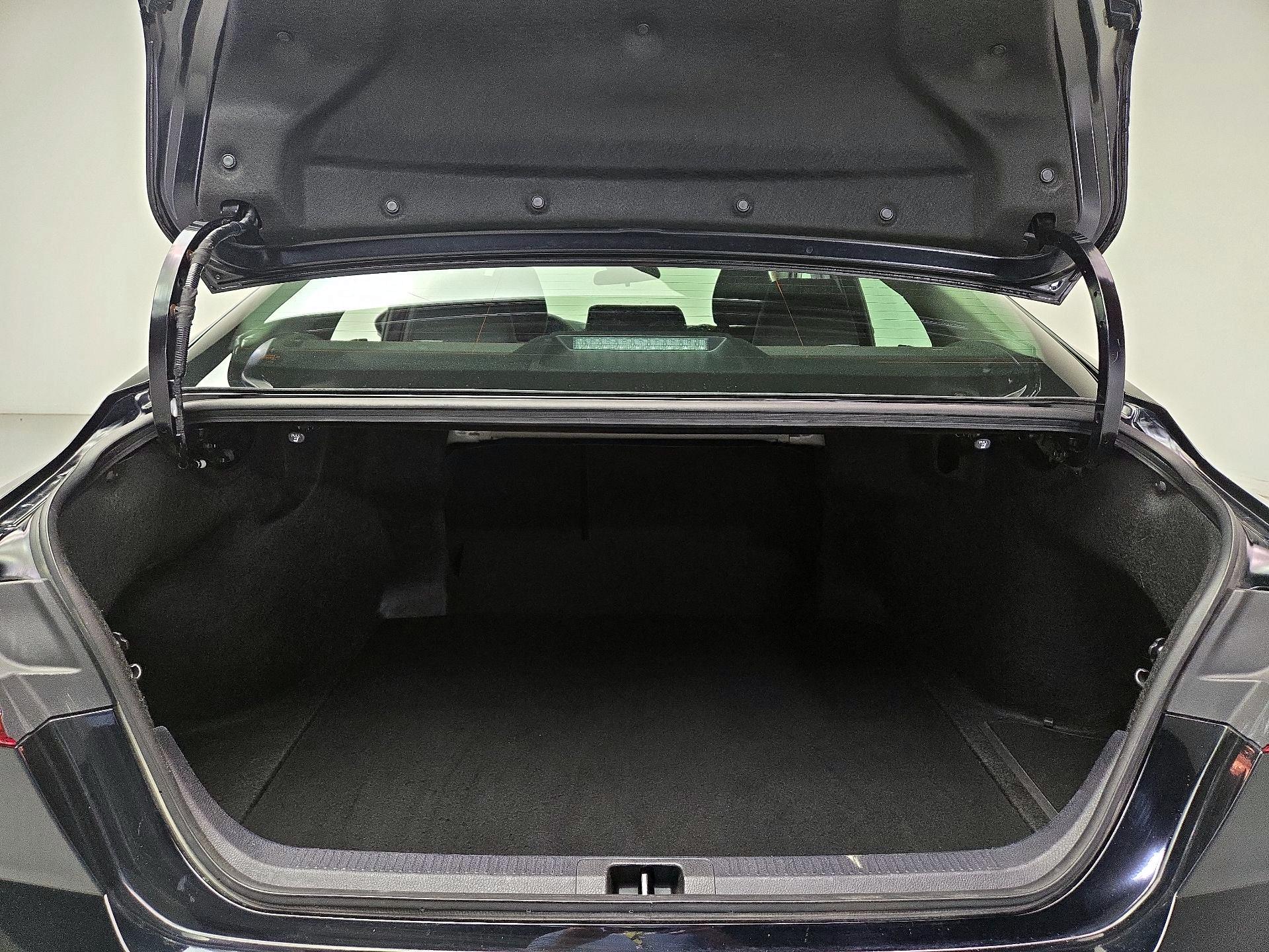 Thumbnail: 2025 Toyota Camry - 20