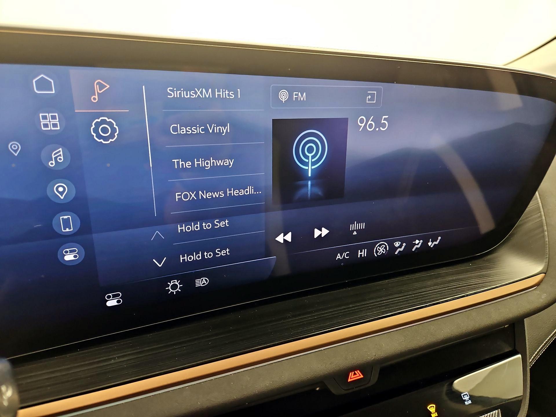 Thumbnail: 2024 Buick Envision - 15