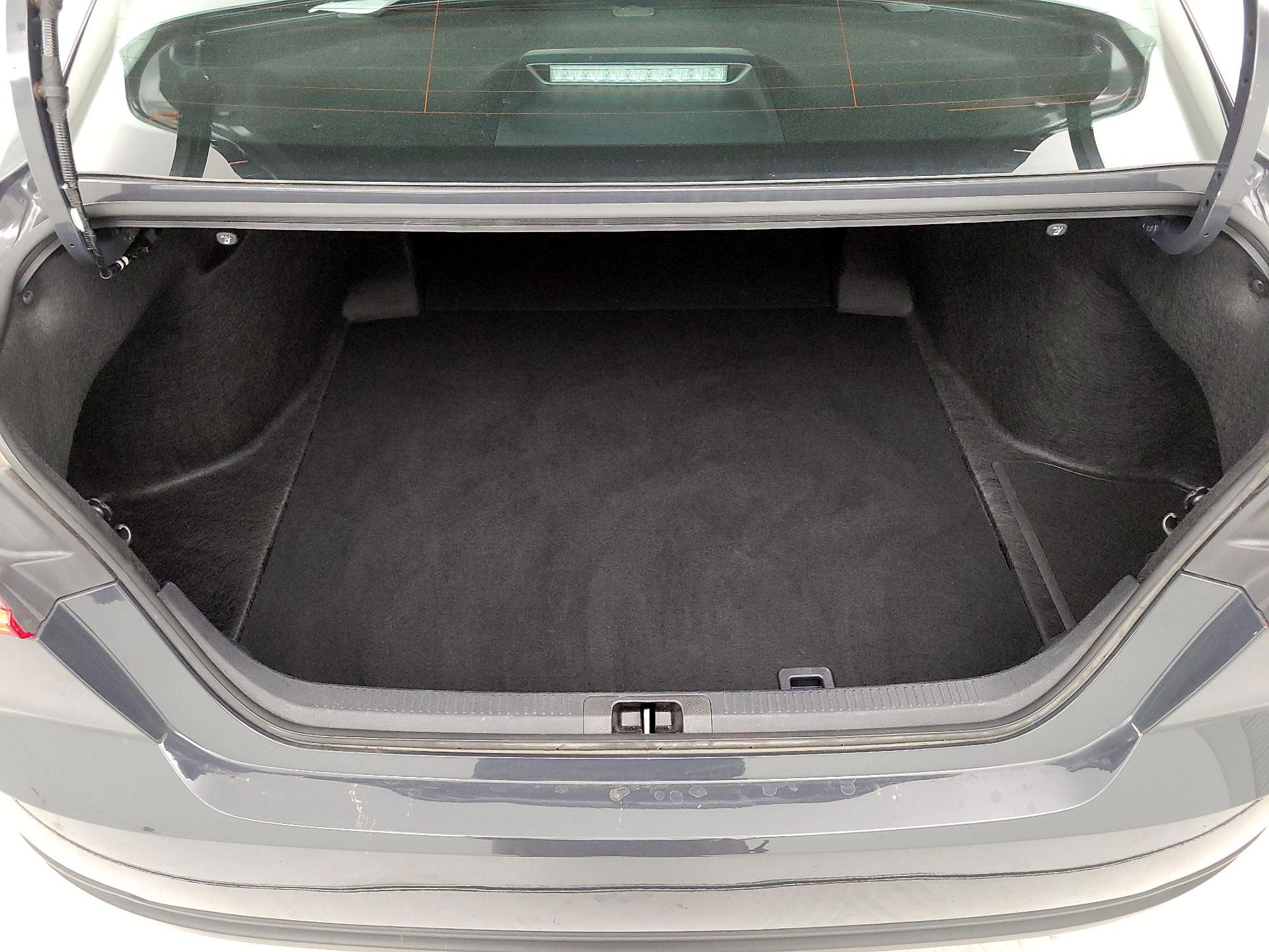 Thumbnail: 2025 Toyota Camry - 17