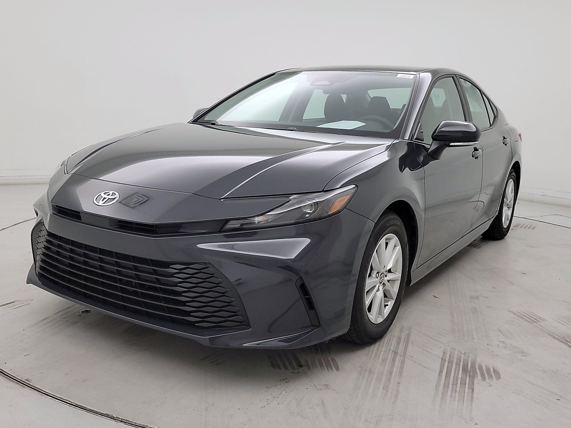 Thumbnail: 2025 Toyota Camry - 3