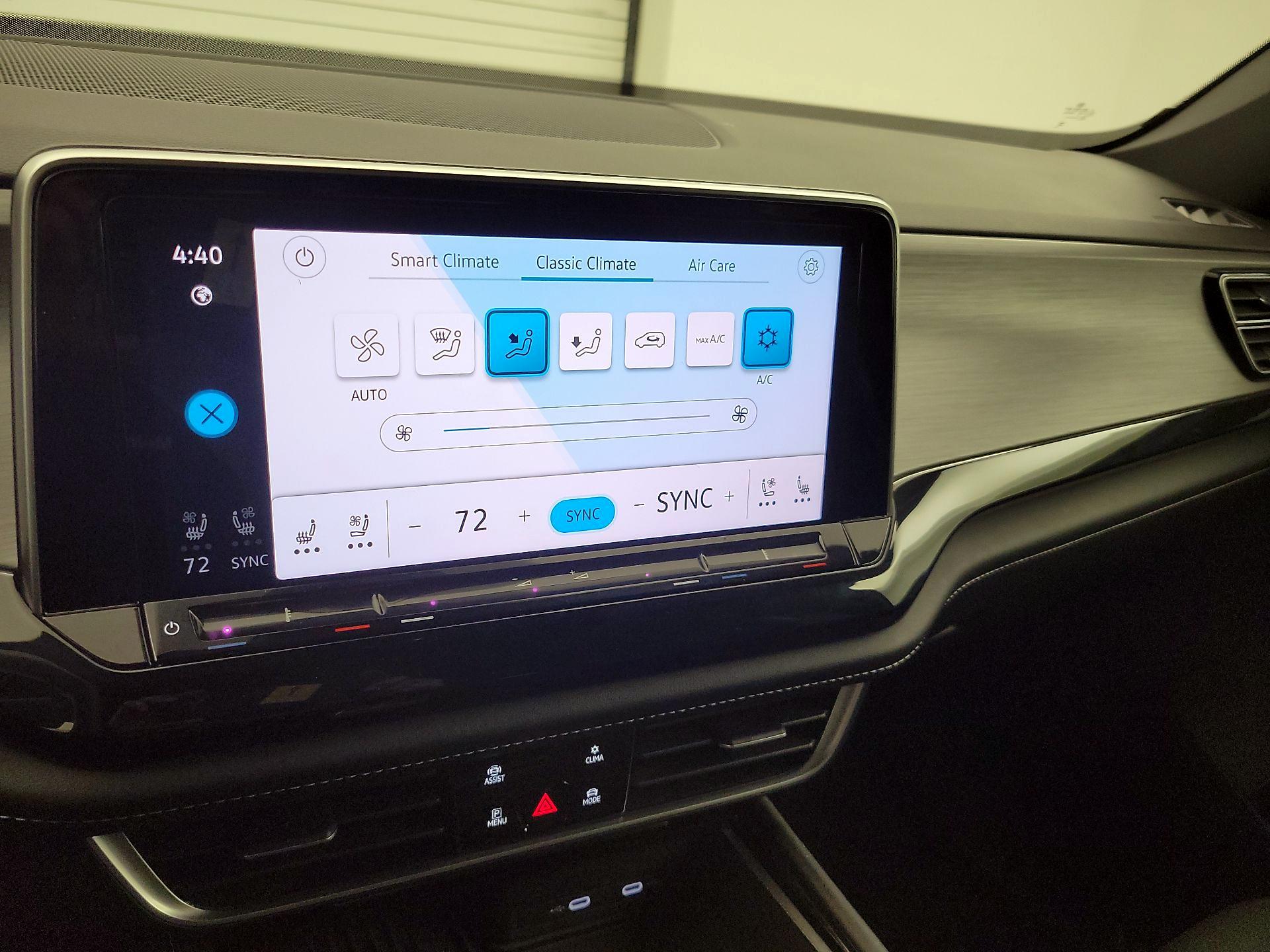 Thumbnail: 2025 Volkswagen Atlas - 16