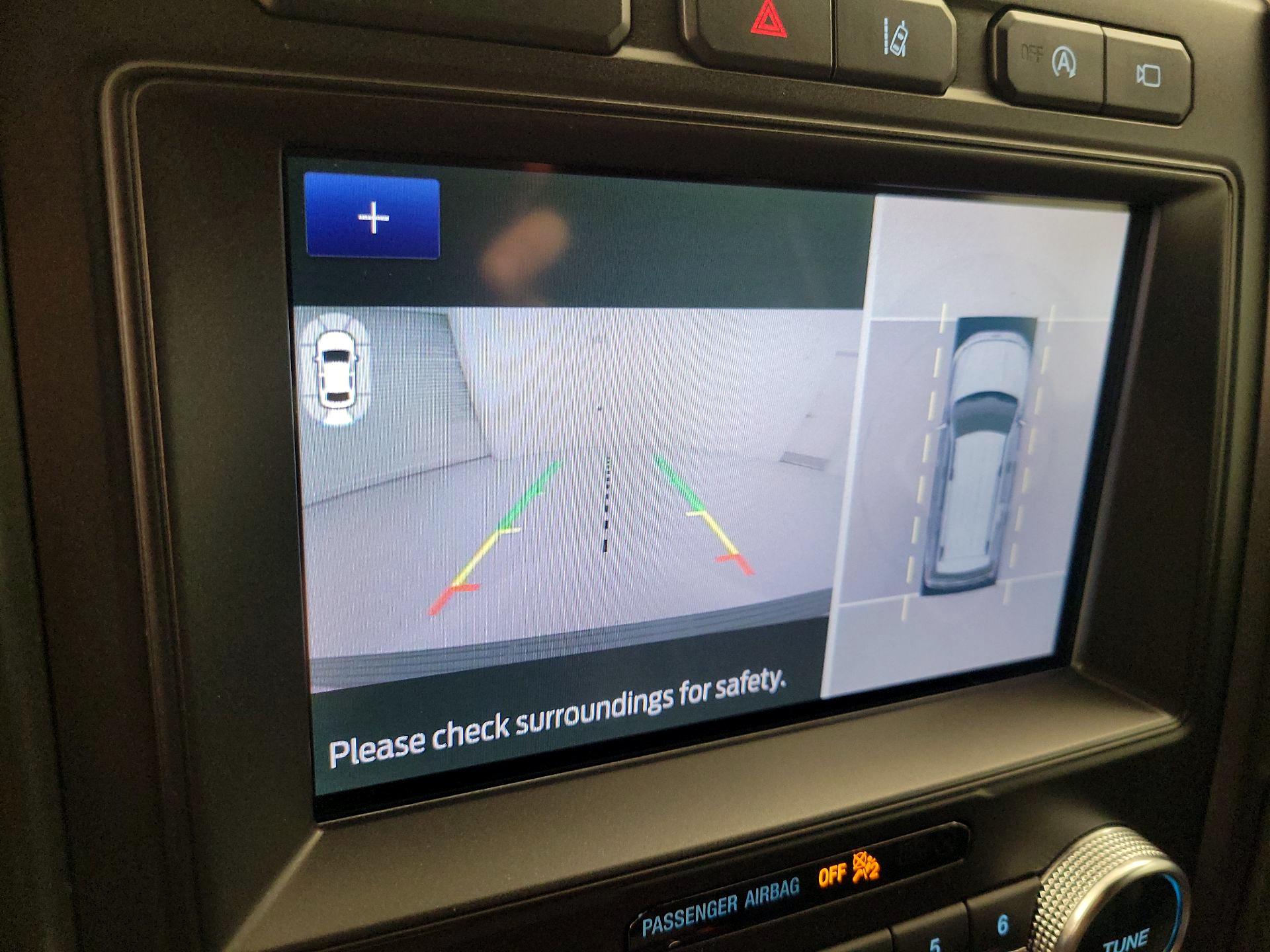 Thumbnail: 2020 Ford Expedition - 15