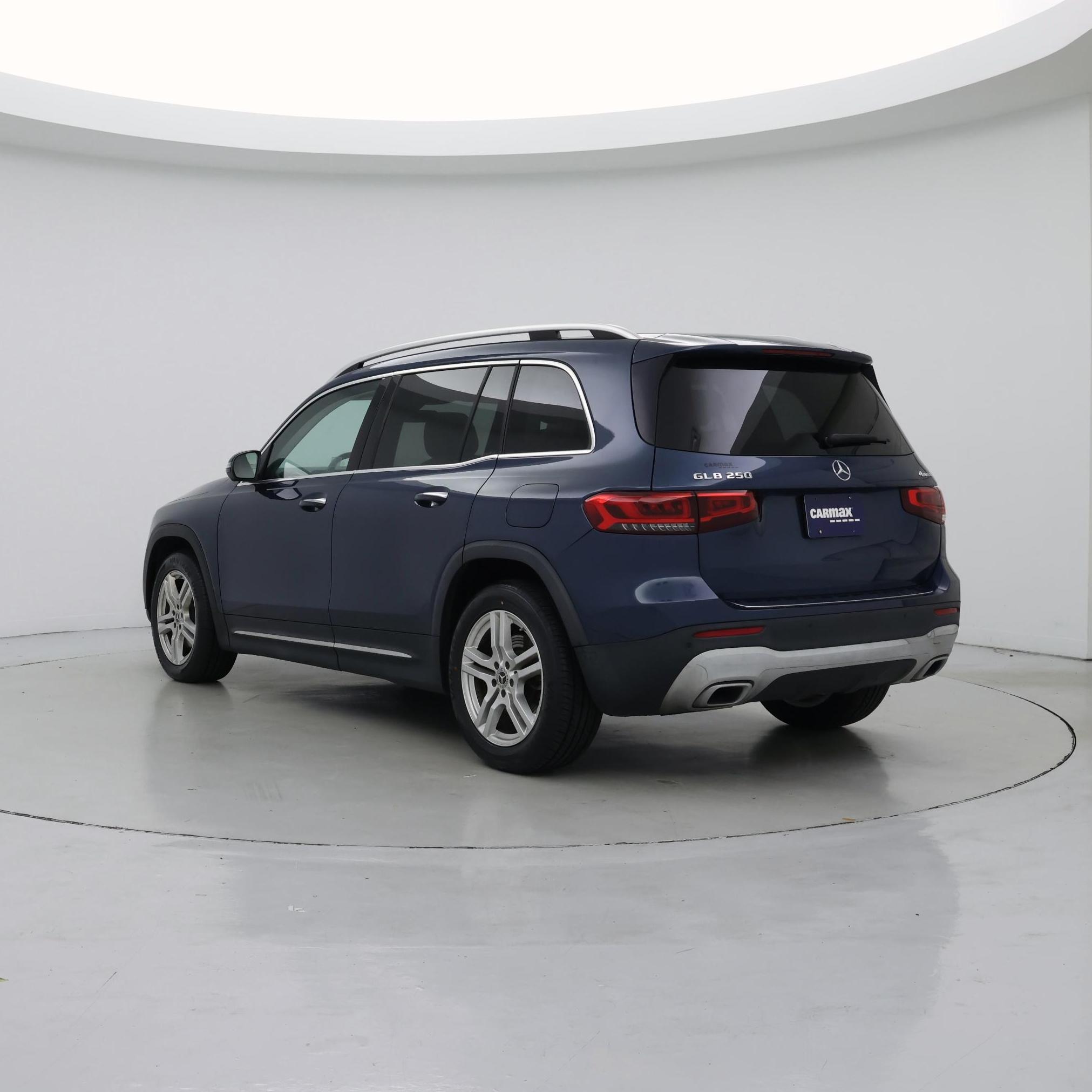 Thumbnail: 2020 Mercedes-Benz GLB - 2