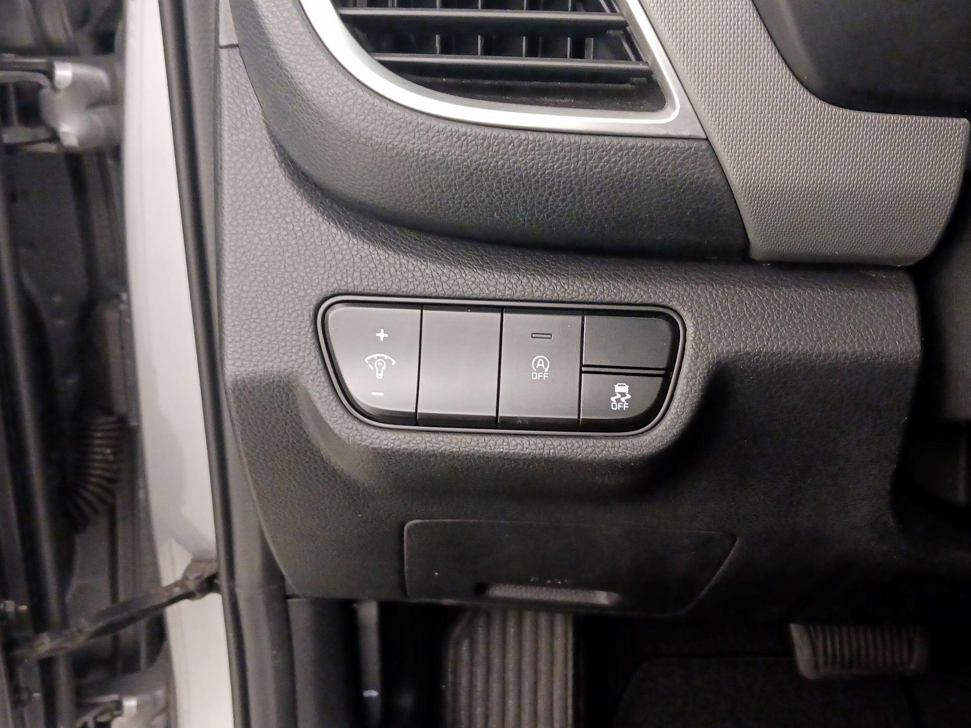 Thumbnail: 2021 Kia Seltos - 13