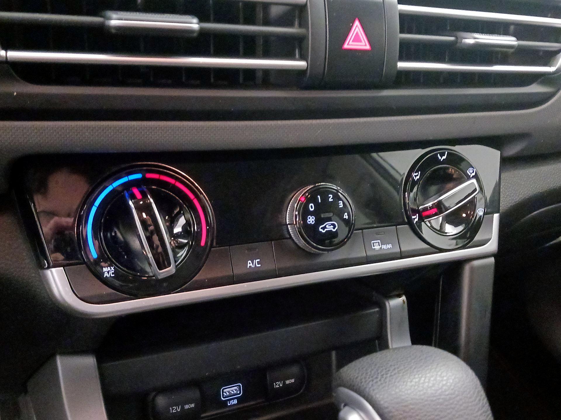 Thumbnail: 2021 Kia Seltos - 16