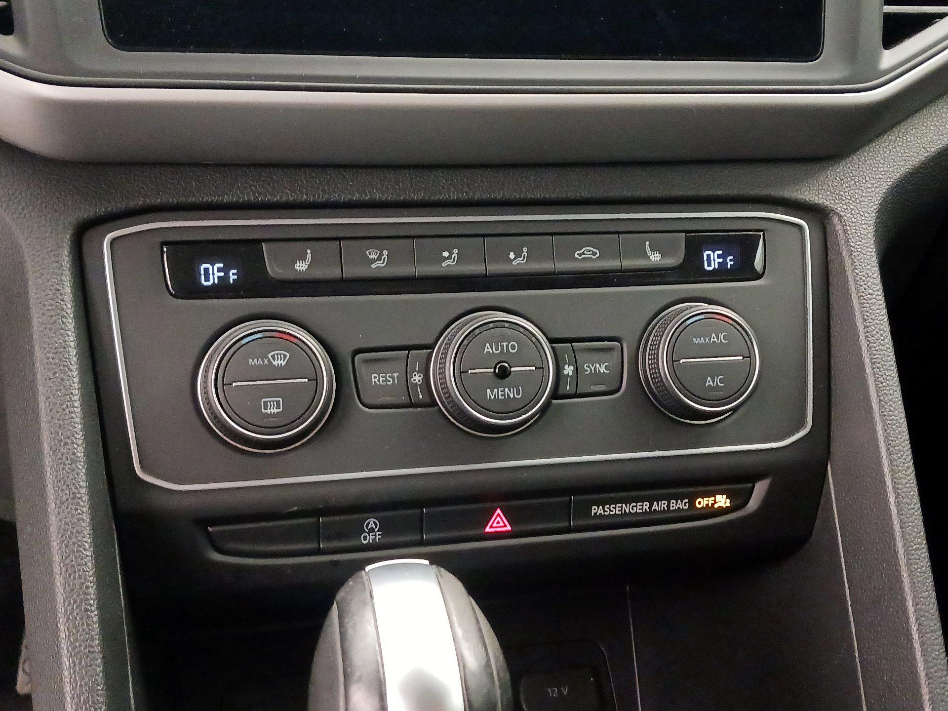 Thumbnail: 2021 Volkswagen Atlas - 16