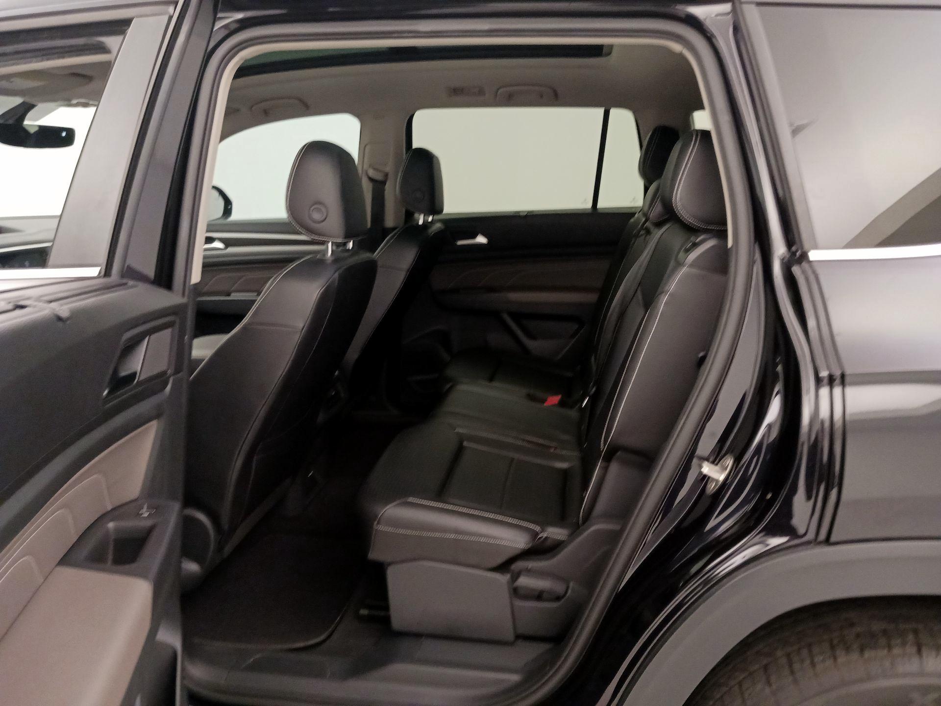 Thumbnail: 2021 Volkswagen Atlas - 20