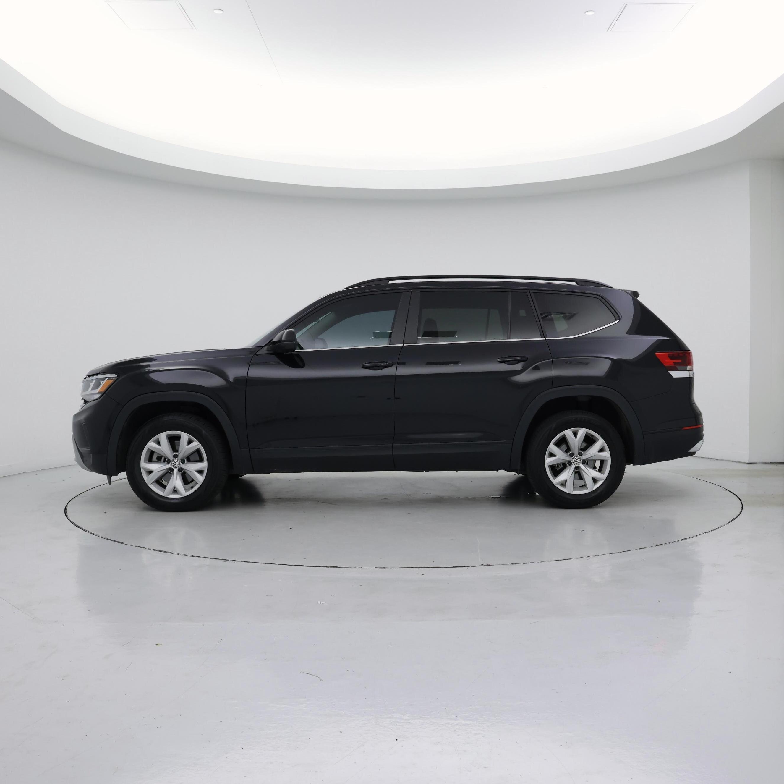 Thumbnail: 2021 Volkswagen Atlas - 3