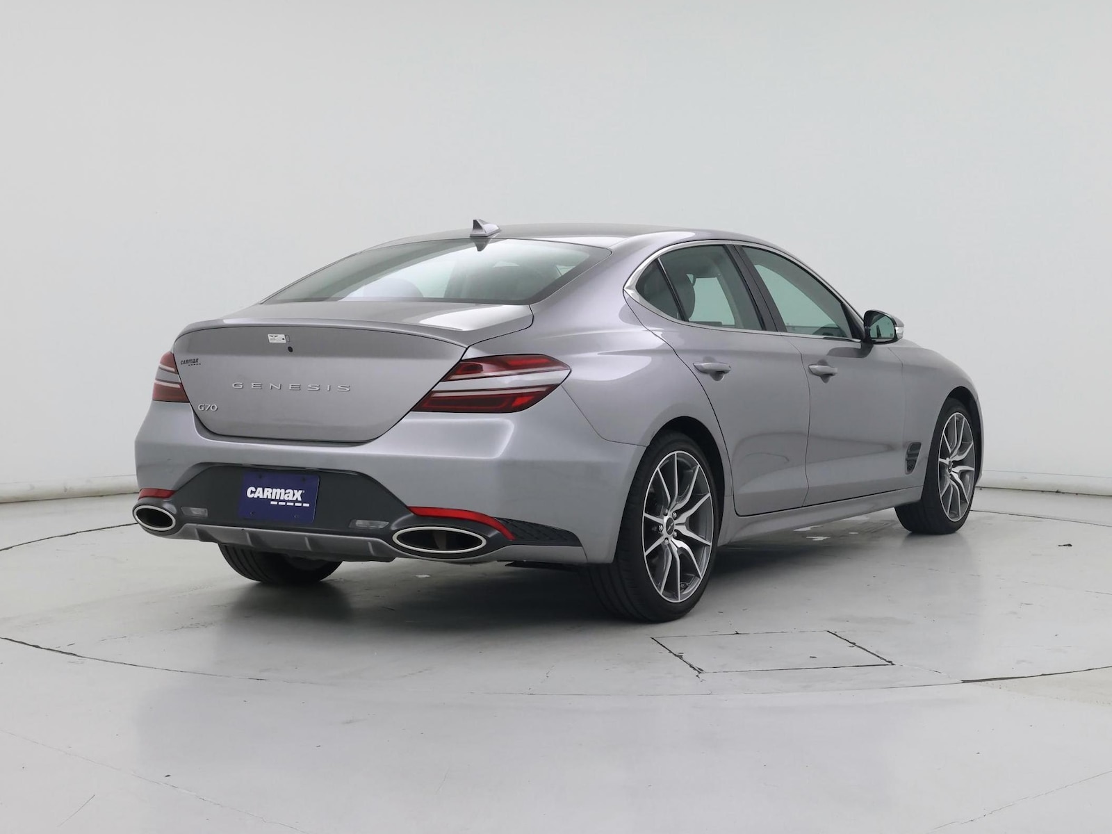 2025 GENESIS G70 Standard - Photo 9