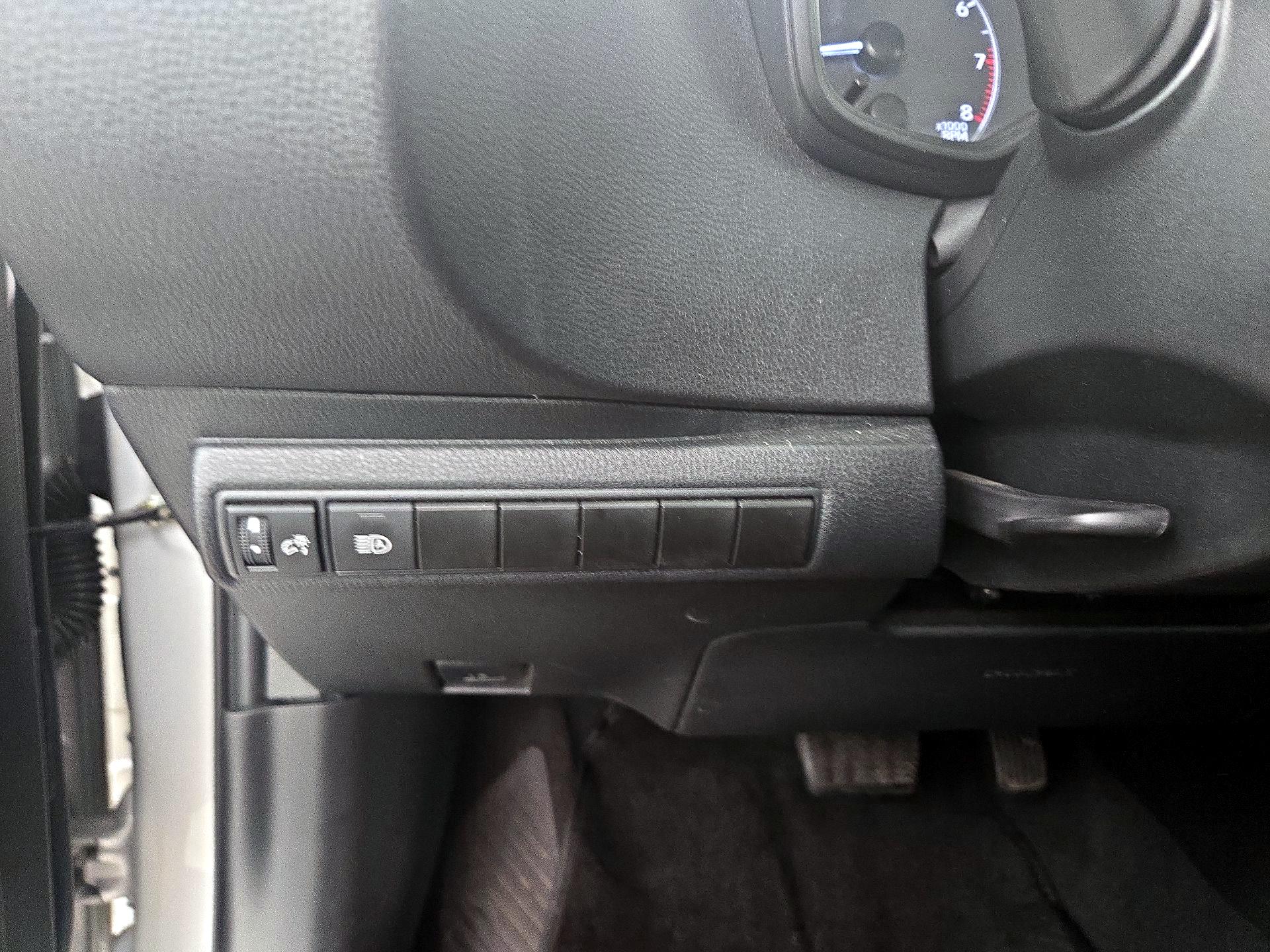 Thumbnail: 2024 Toyota Corolla - 13