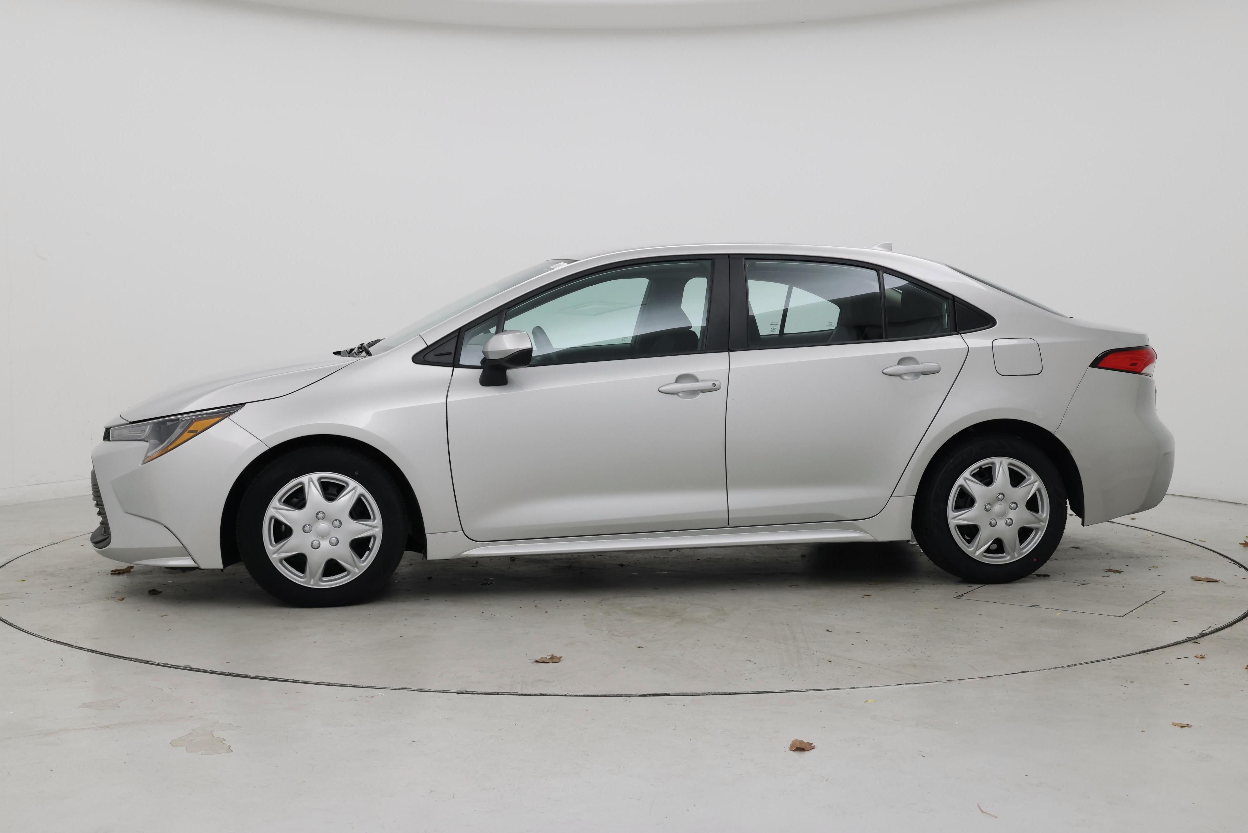 Thumbnail: 2024 Toyota Corolla - 3