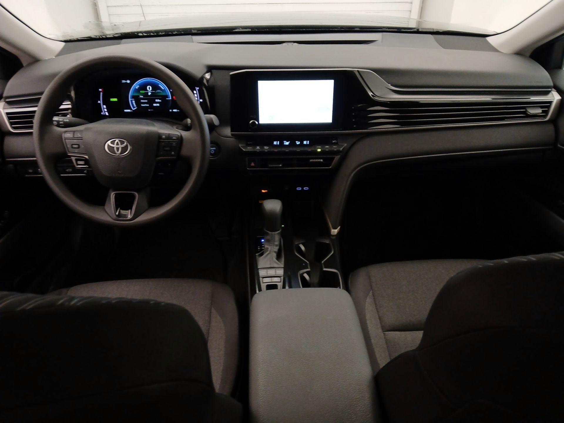 Thumbnail: 2025 Toyota Camry - 9