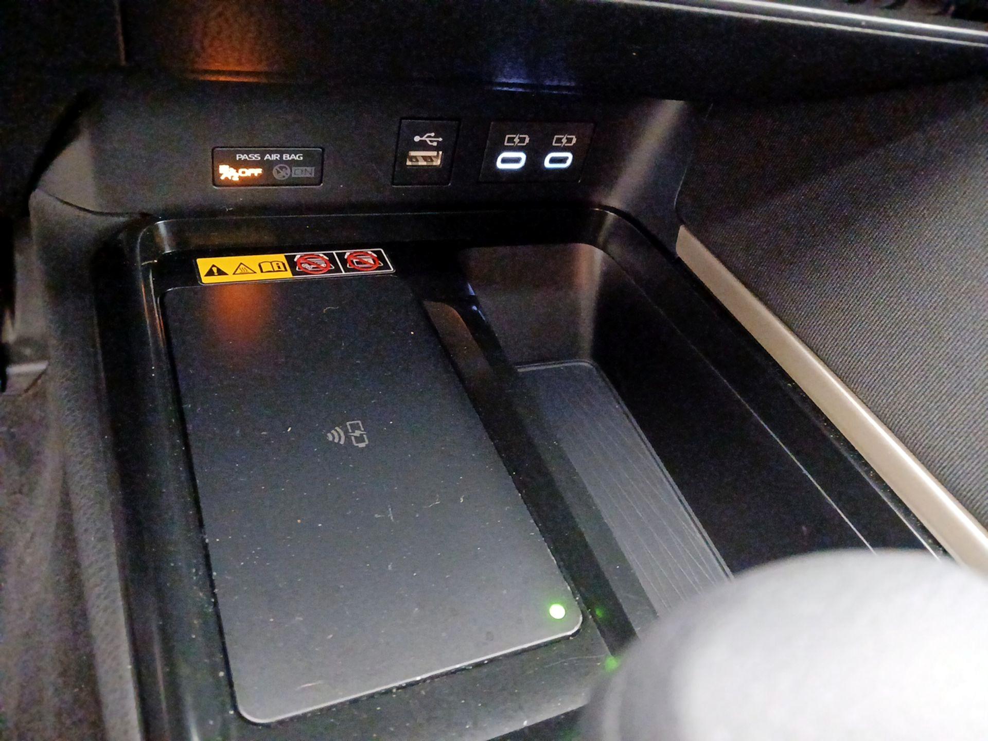 Thumbnail: 2025 Toyota Camry - 18