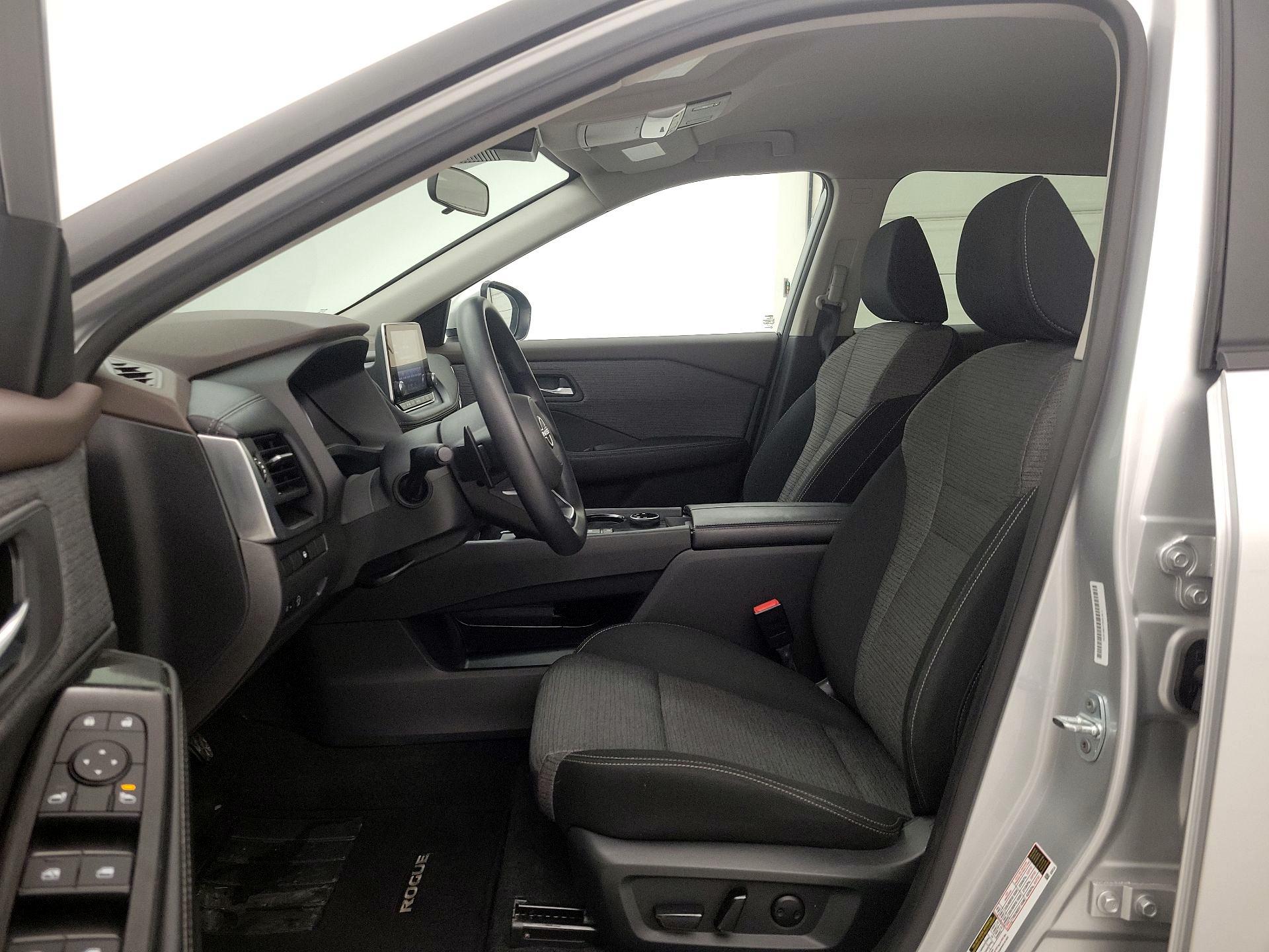 Thumbnail: 2023 Nissan Rogue - 11