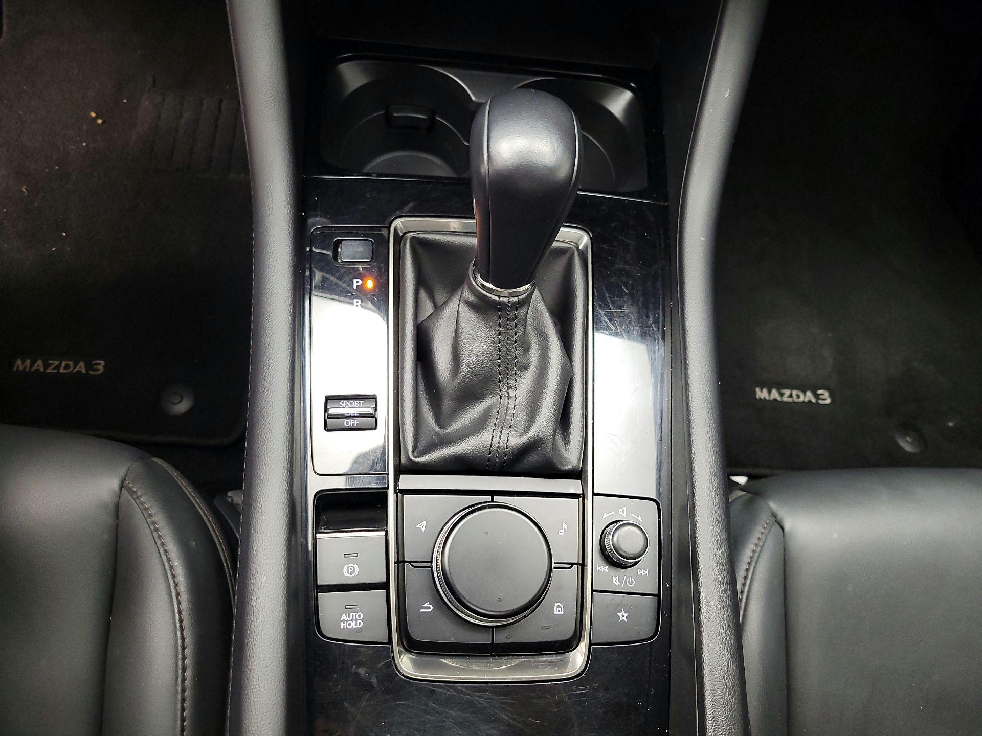 Thumbnail: 2025 Mazda Mazda3 - 17