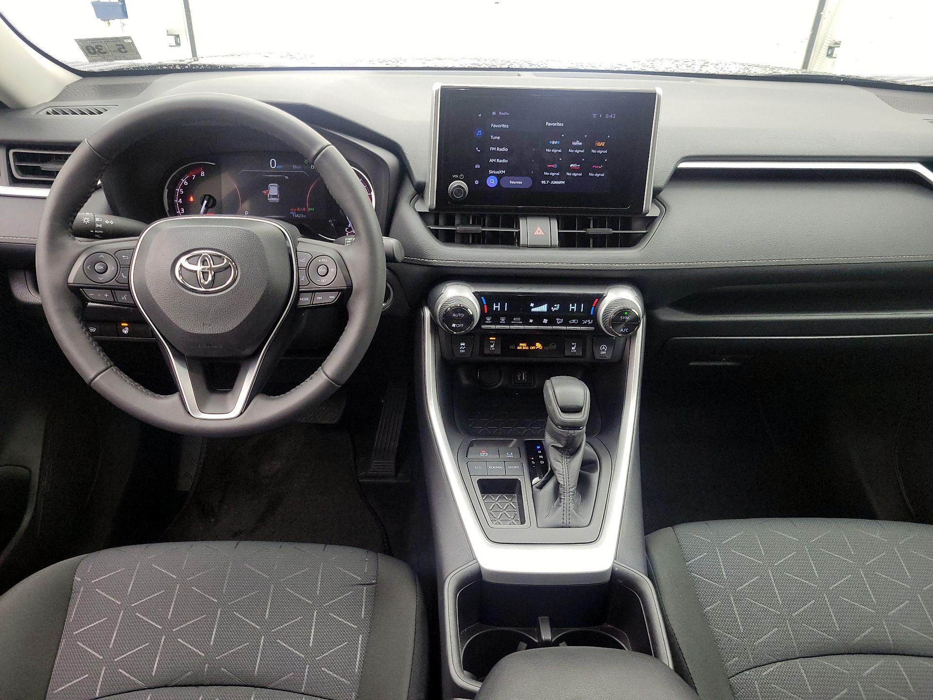 Thumbnail: 2025 Toyota RAV4 - 9