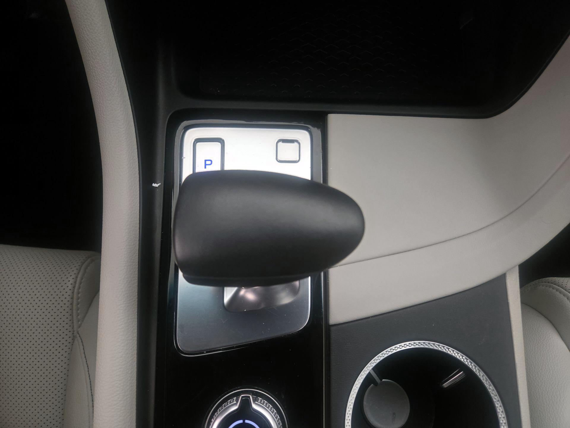 Thumbnail: 2025 Genesis G70 - 18