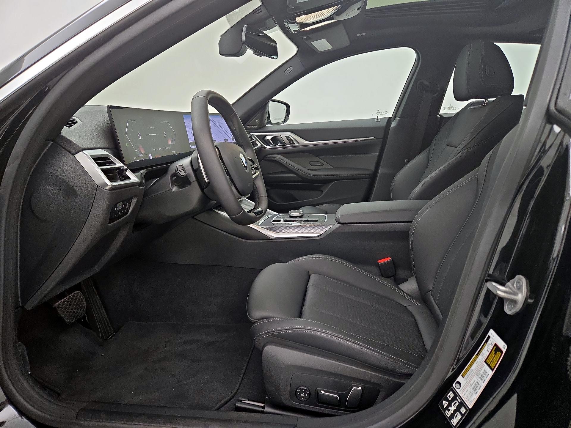 Thumbnail: 2025 BMW 4 Series - 11