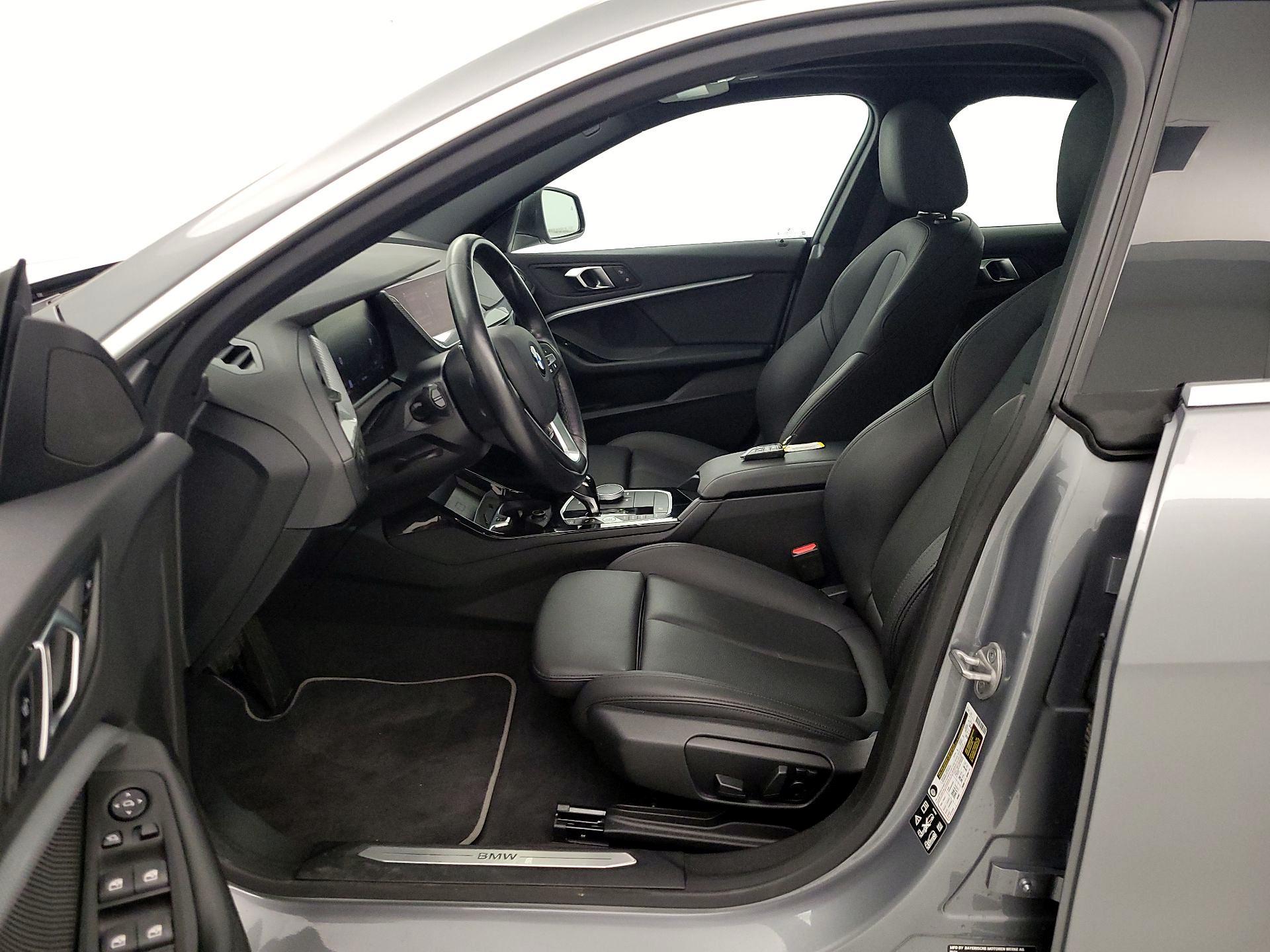 Thumbnail: 2024 BMW 2 Series - 11