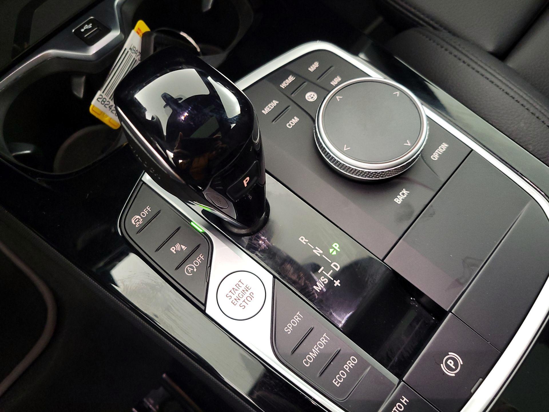 Thumbnail: 2024 BMW 2 Series - 18