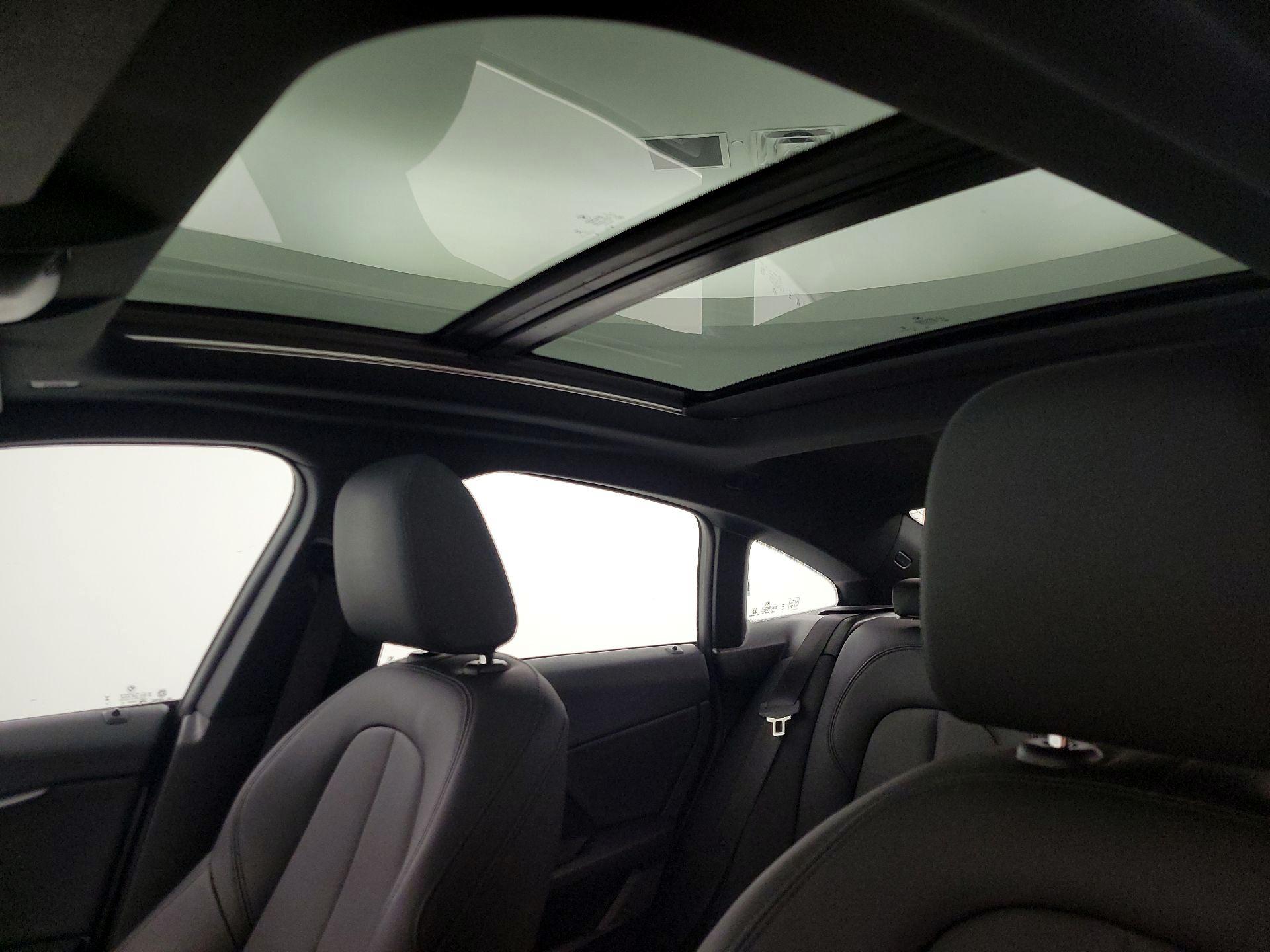 Thumbnail: 2024 BMW 2 Series - 20