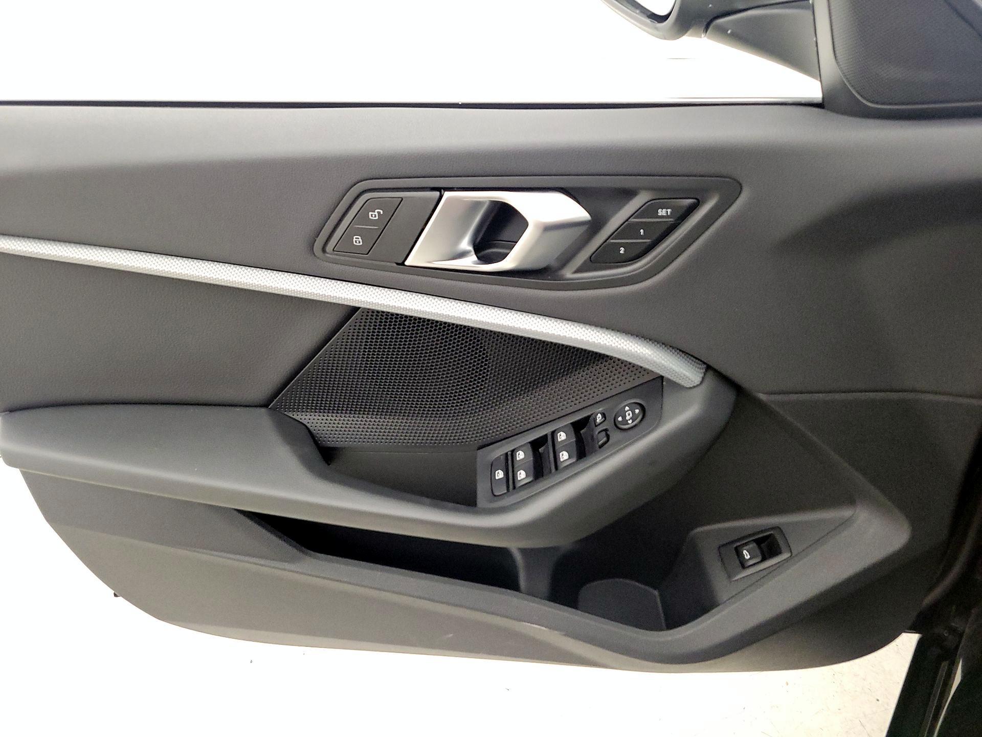 Thumbnail: 2024 BMW 2 Series - 12