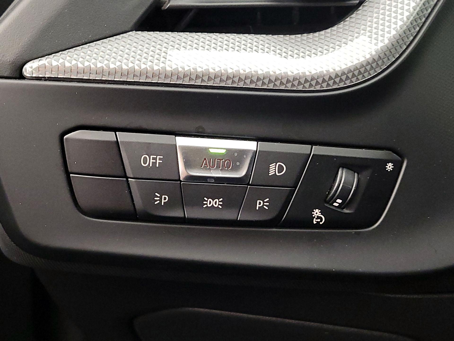 Thumbnail: 2024 BMW 2 Series - 13