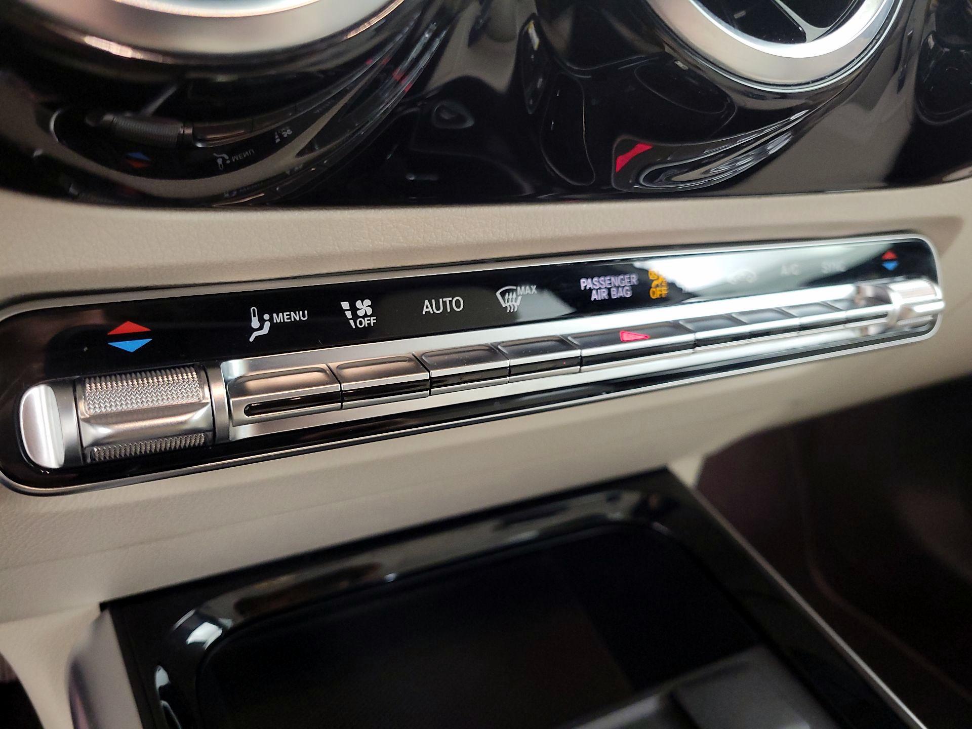 Thumbnail: 2025 Mercedes-Benz GLA - 16