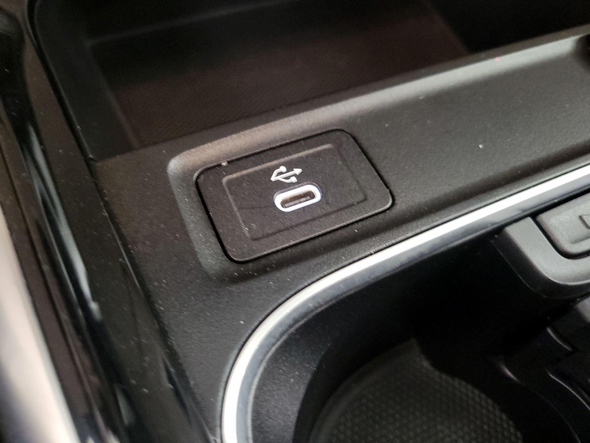 Thumbnail: 2025 Mercedes-Benz GLA - 18