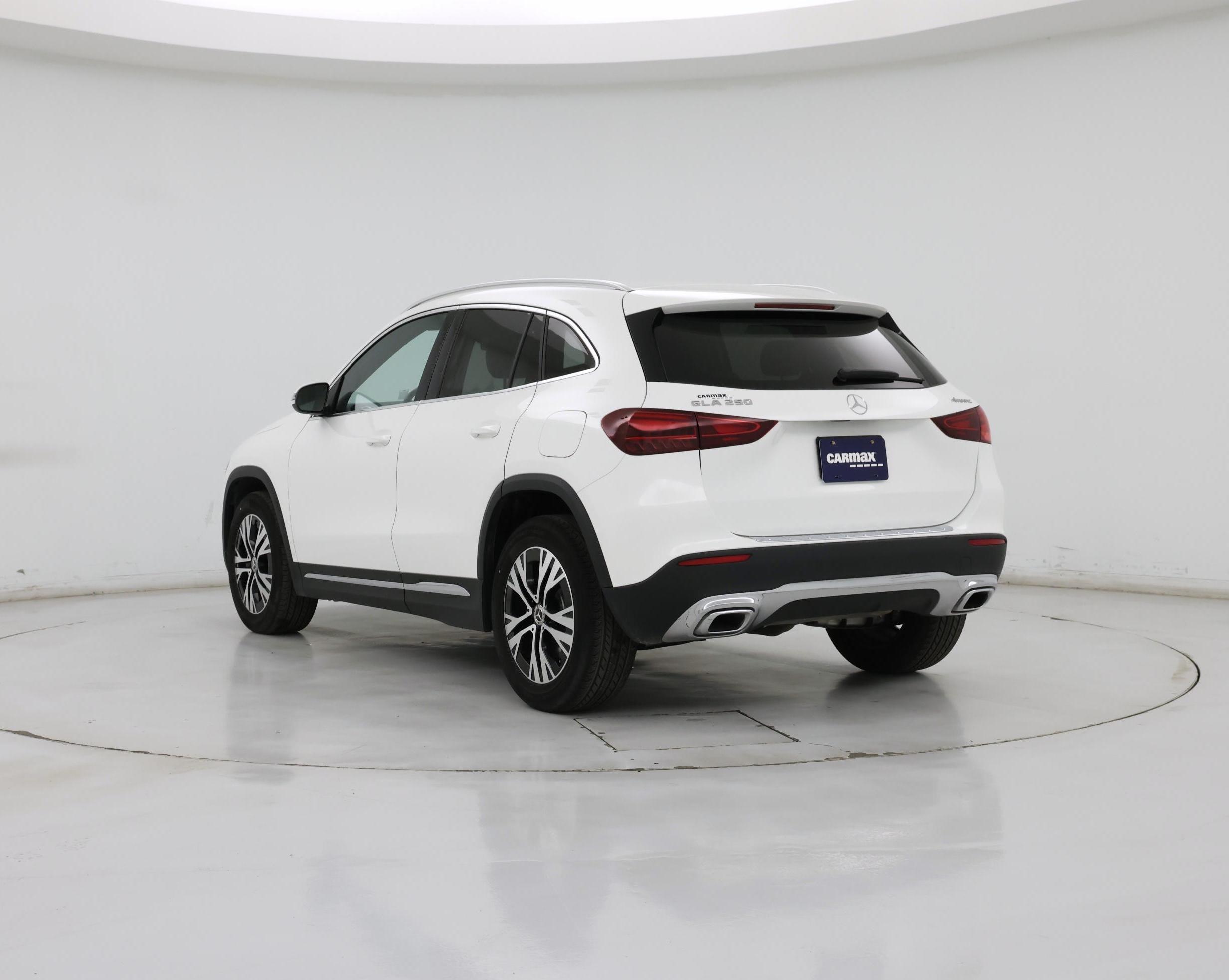 Thumbnail: 2025 Mercedes-Benz GLA - 2