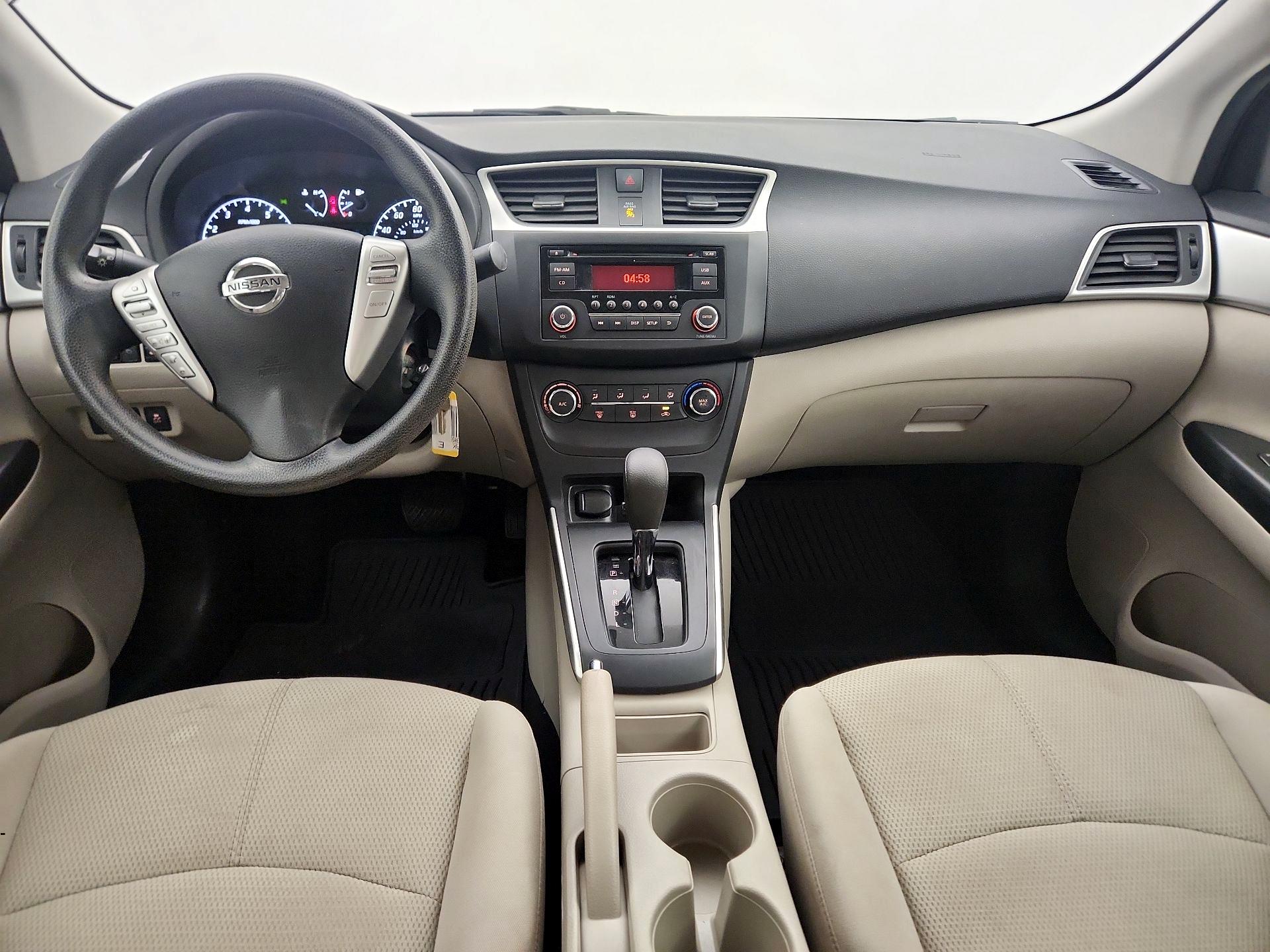 Thumbnail: 2016 Nissan Sentra - 9