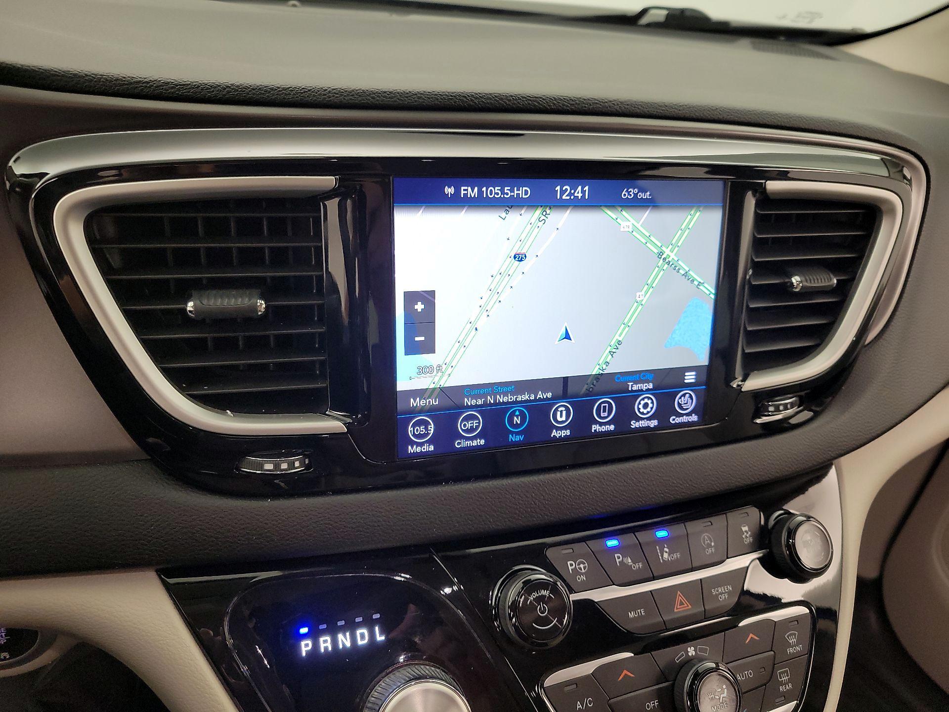 Thumbnail: 2020 Chrysler Pacifica - 14