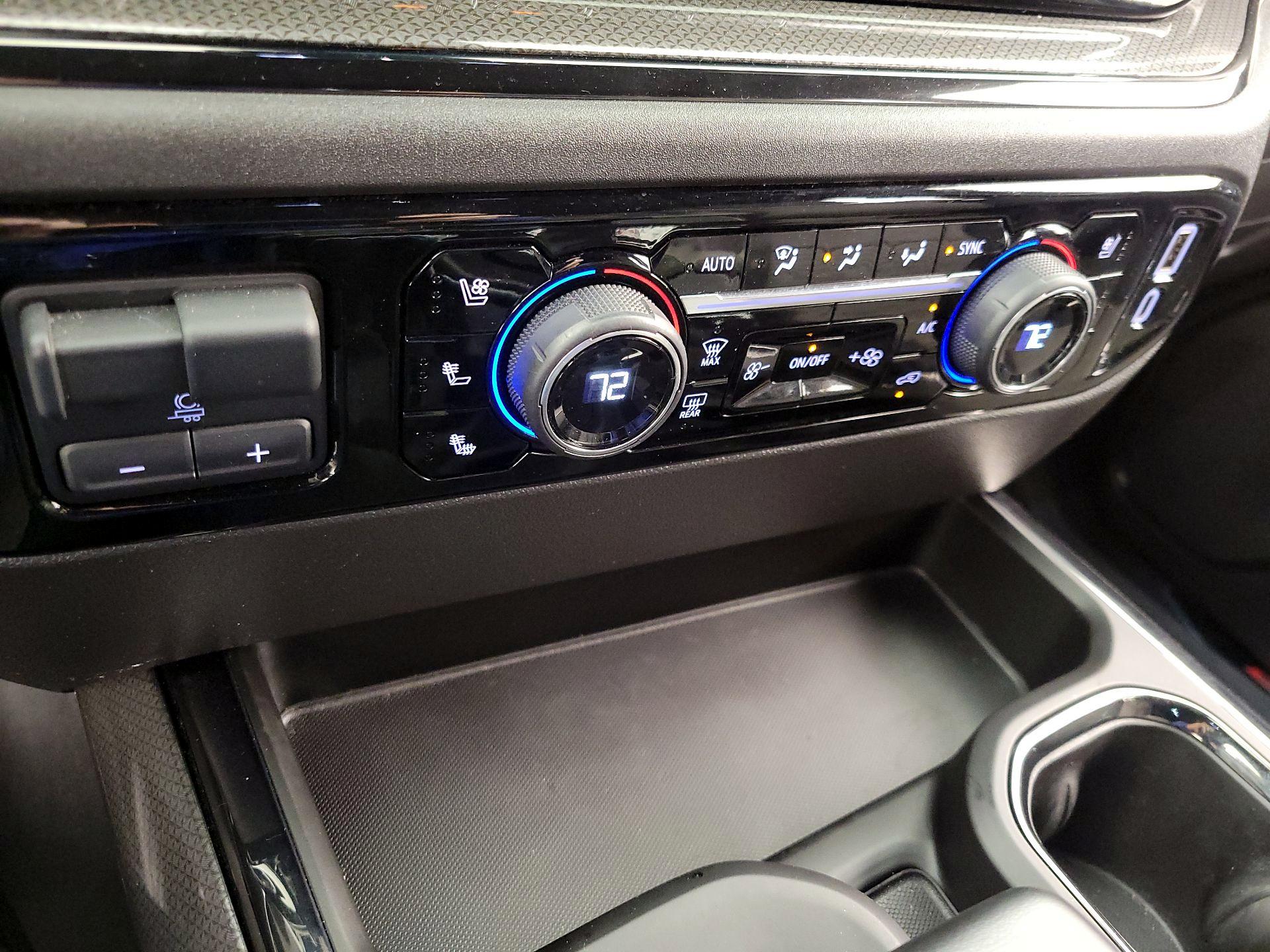 Thumbnail: 2024 Chevrolet Silverado 1500 - 16